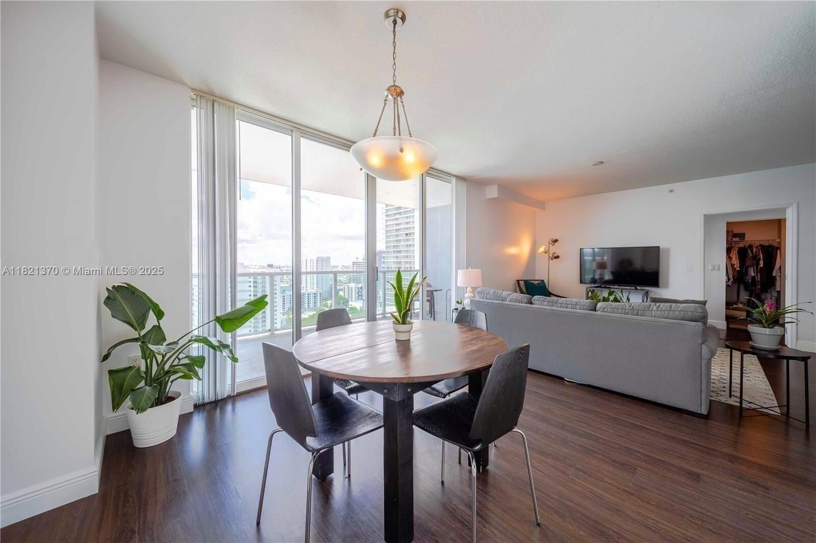 Property Photo: 1250 S Miami Ave 2201 FL 33130