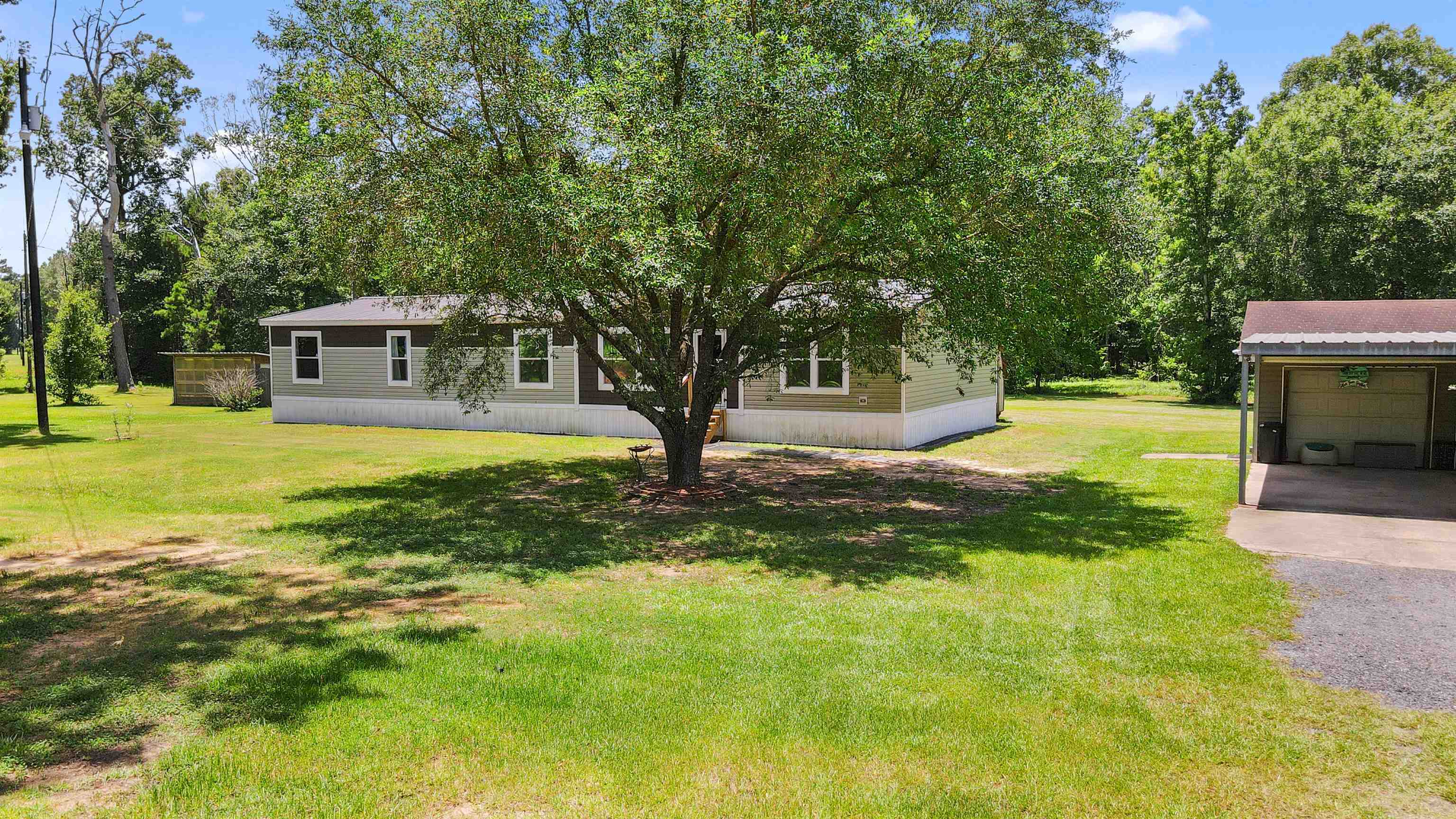 582 County Road 814  Buna TX 77612 photo
