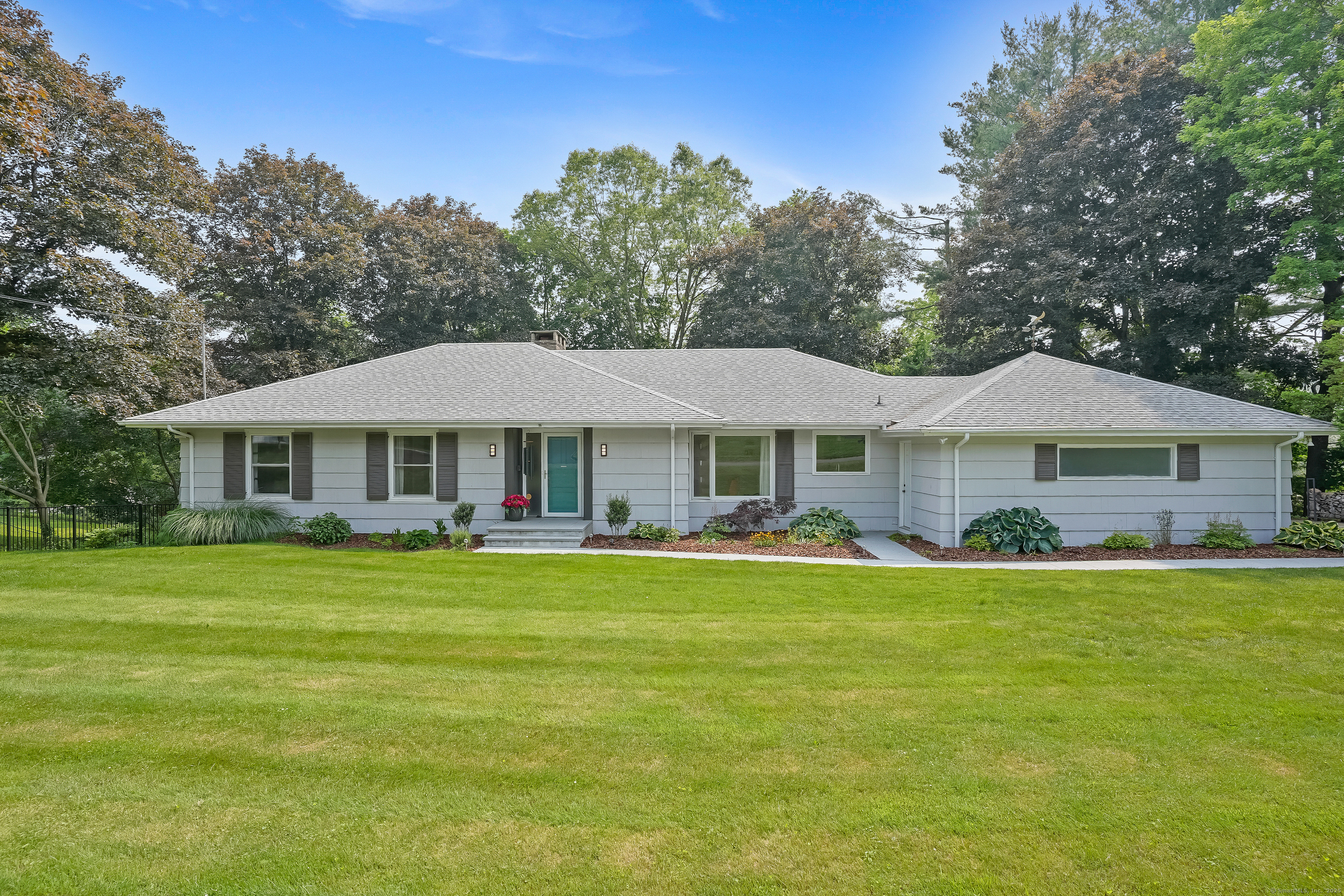 Property Photo: 16 Dogwood Drive CT 06811