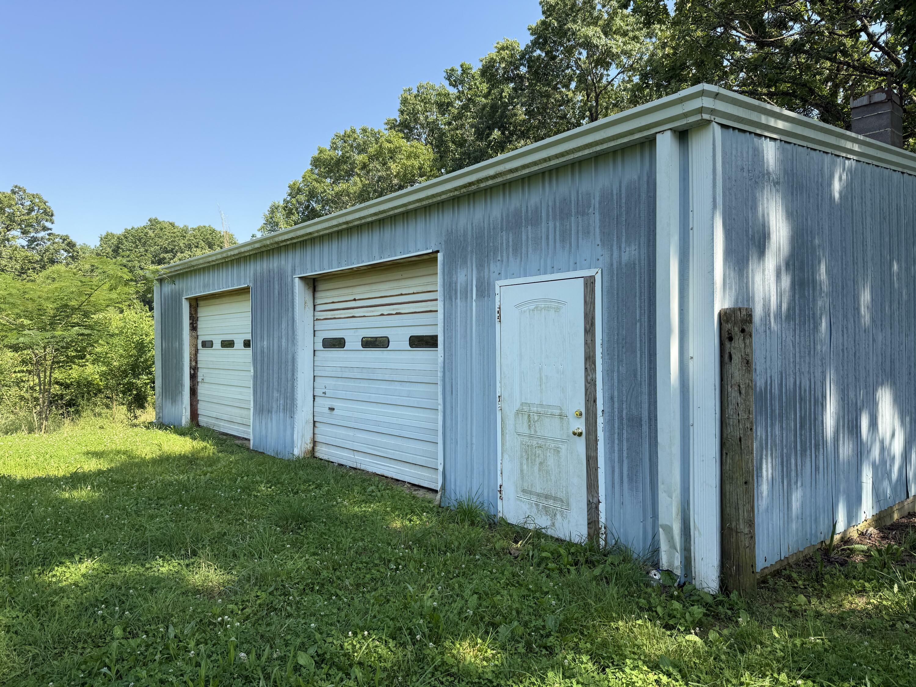 Property Photo: 852 County Road 1280 MO 65775