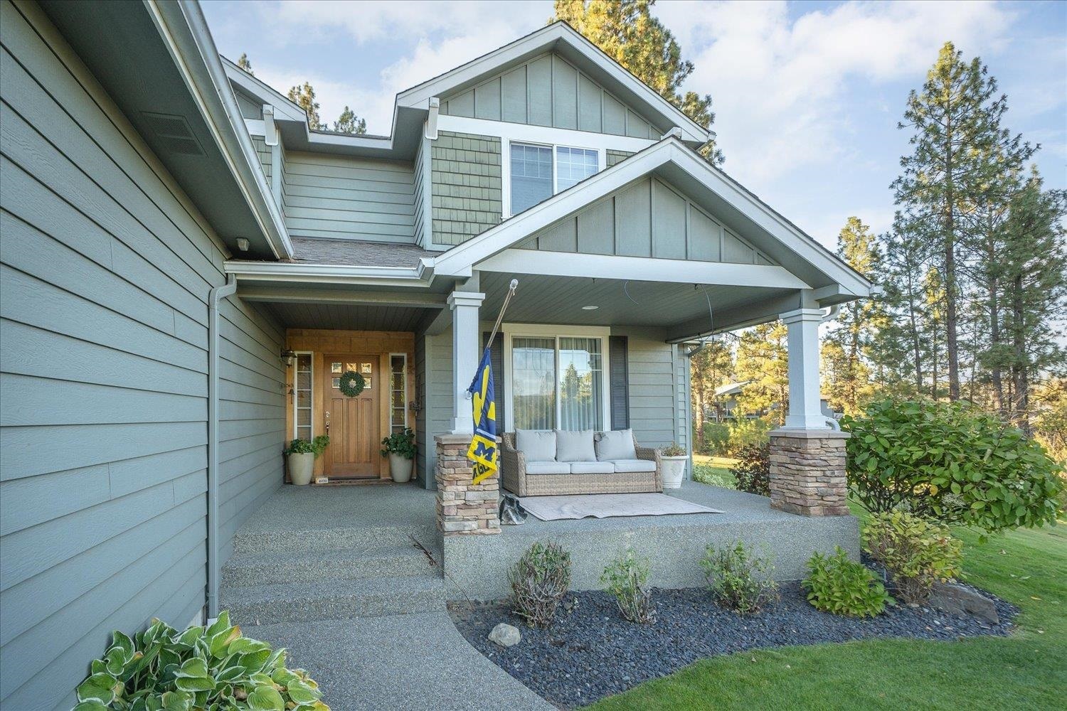 Property Photo: 404 W Trail Ridge Ct WA 99224