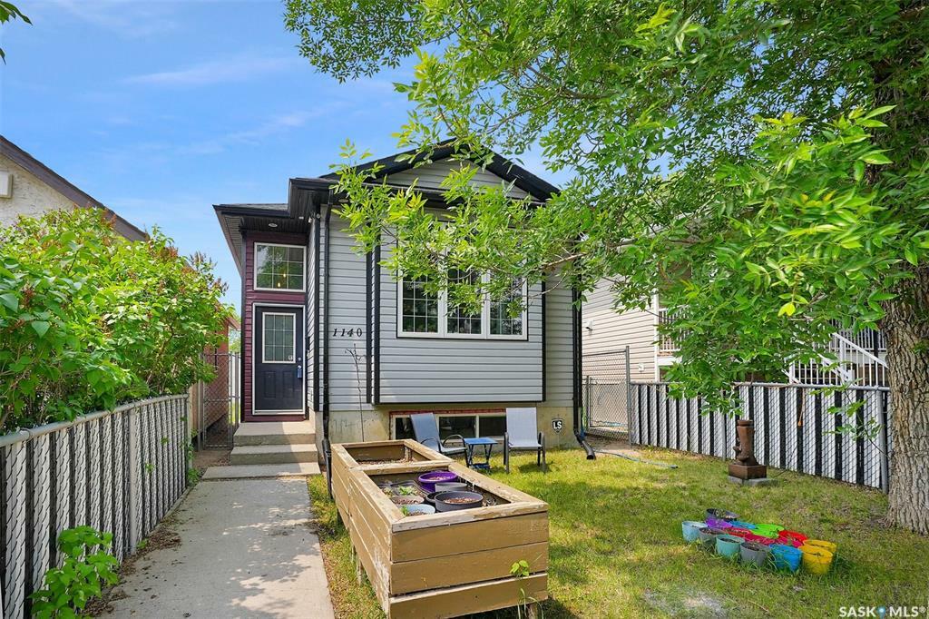 Property Photo: 1140 Broder Street SK S4N 3P9