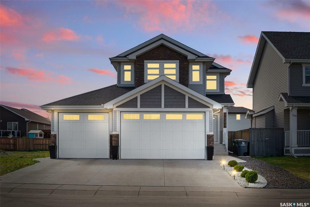 1223 Pringle Way  Saskatoon SK S7T 0V5 photo