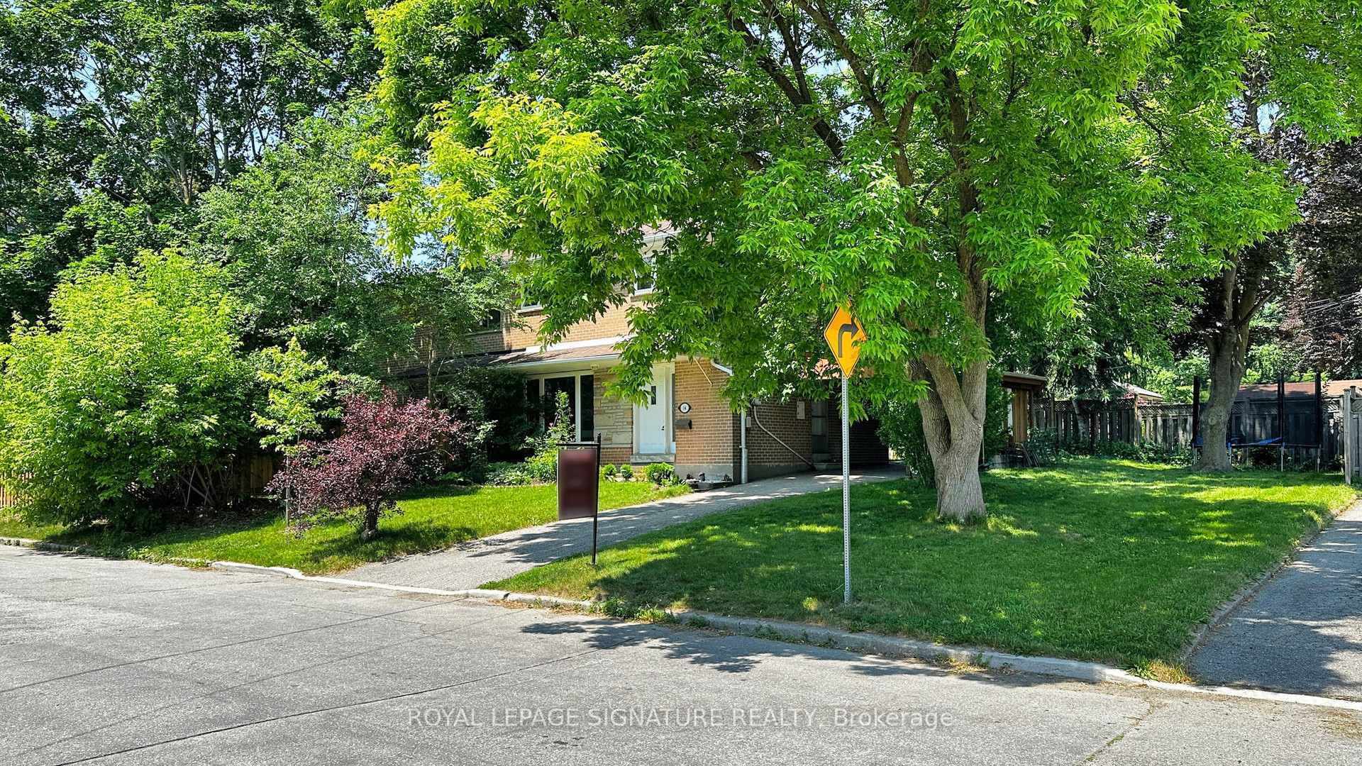 14 Logandale Road  Toronto ON M2N 4H4 photo