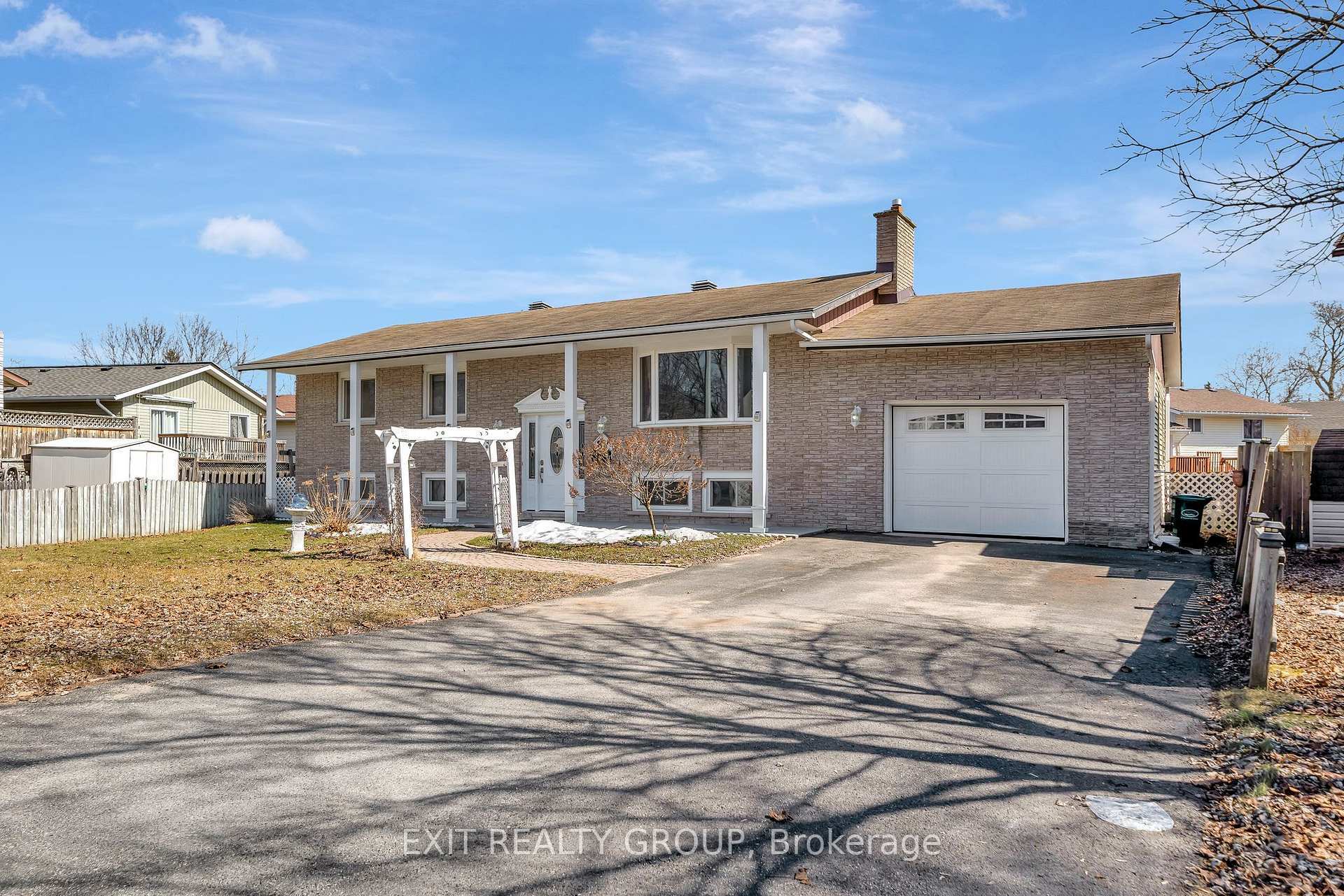 37 Glenn Drive  Quinte West ON K8V 6C7 photo