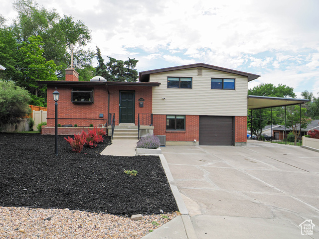 4601 S Creekview Cir  Murray UT 84107 photo