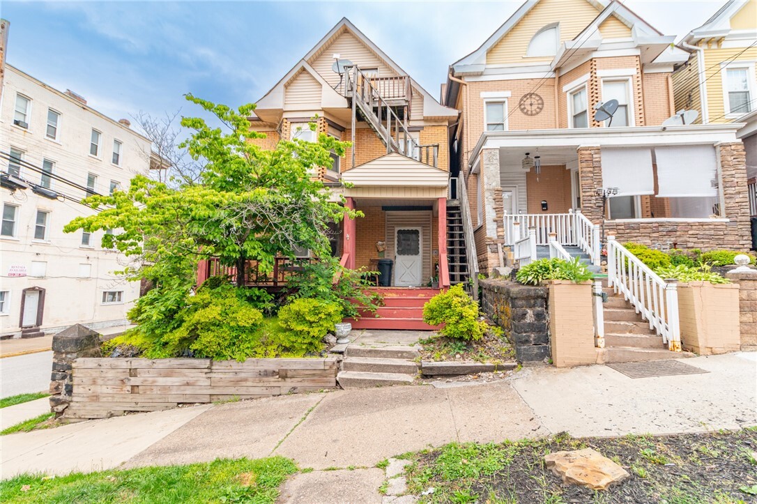 Property Photo: 502 3rd St PA 15140