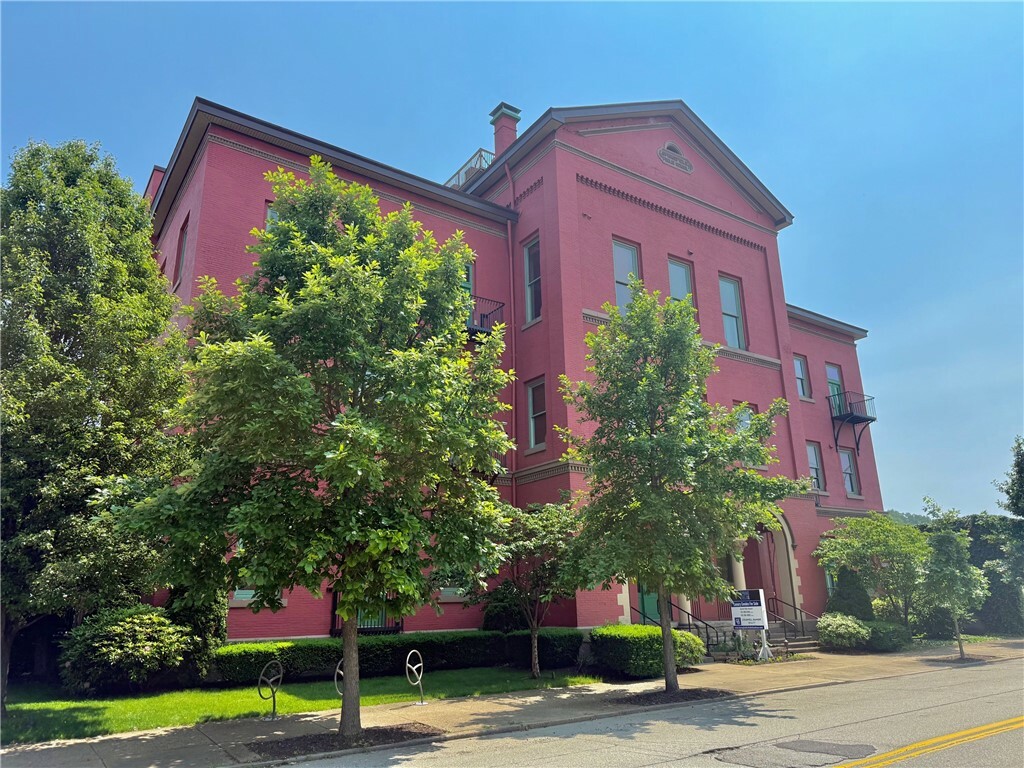 Property Photo: 3080 Smallman St Ph11 PA 15201