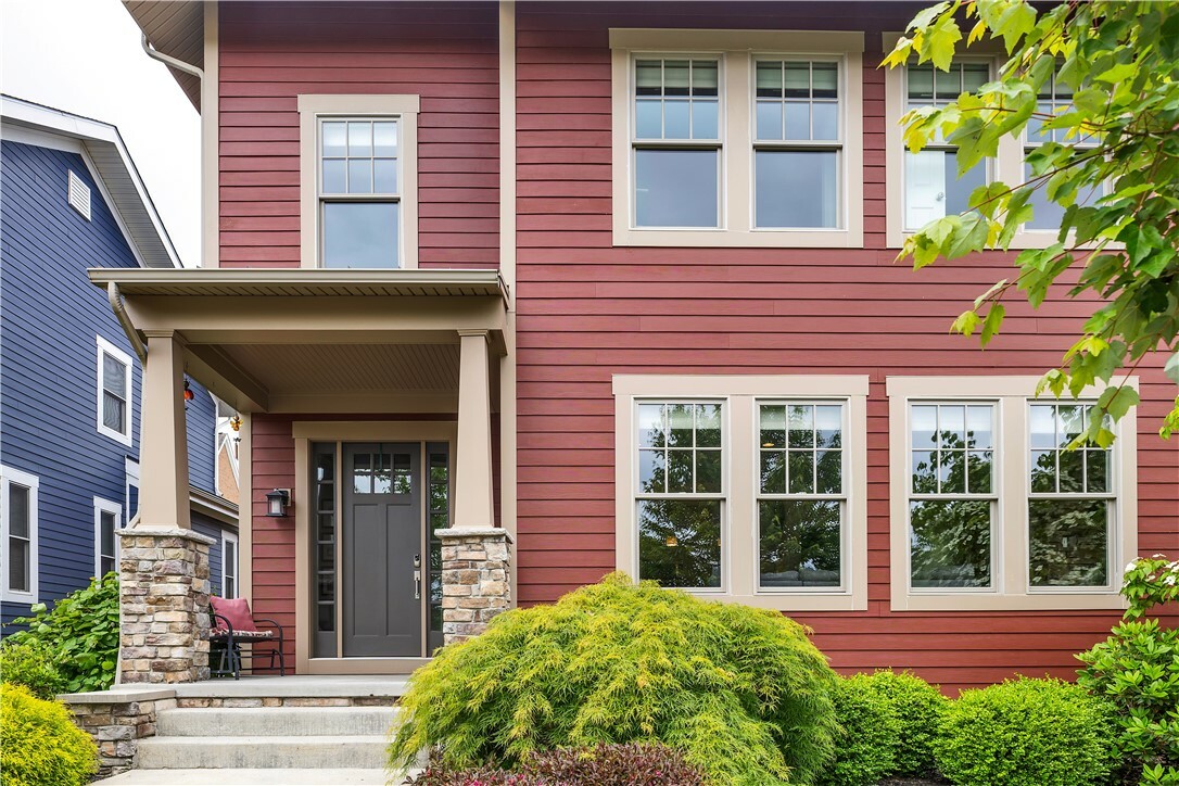 Property Photo: 413 Cayuga Cir PA 16046