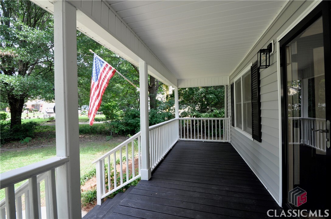 Property Photo: 145 Friendship Place GA 30683