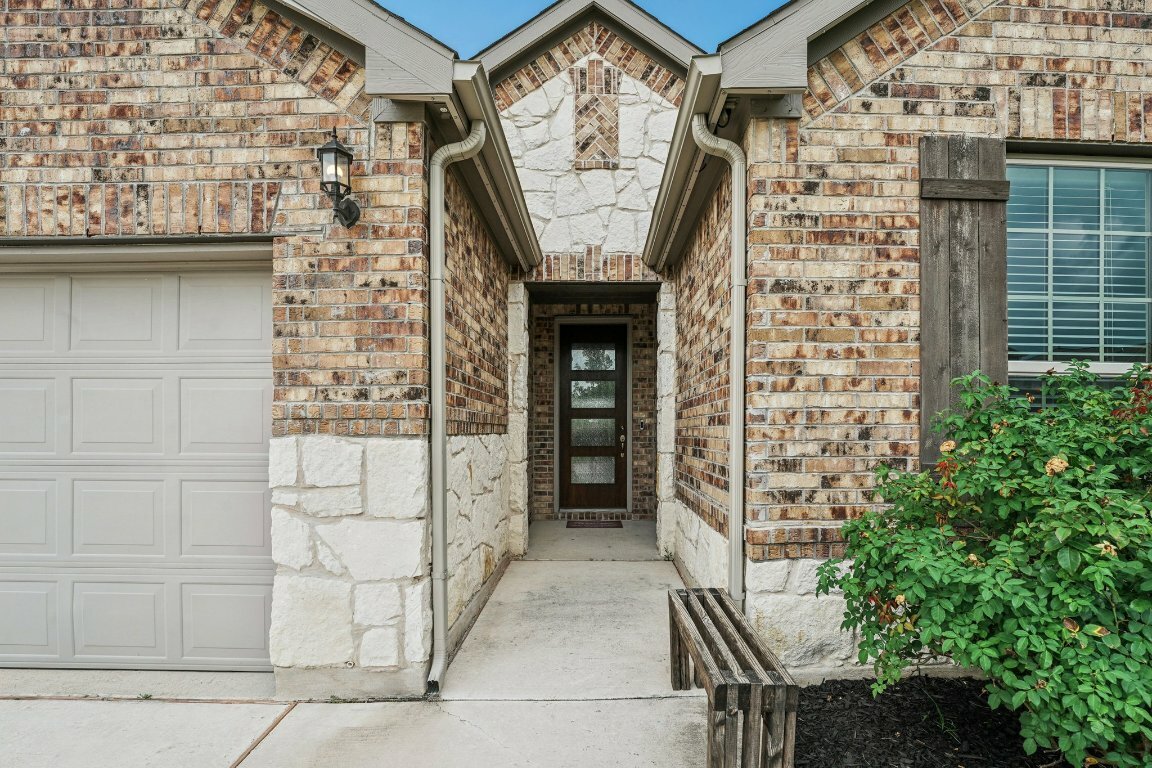 Property Photo: 5404 Anaheim Avenue TX 78660