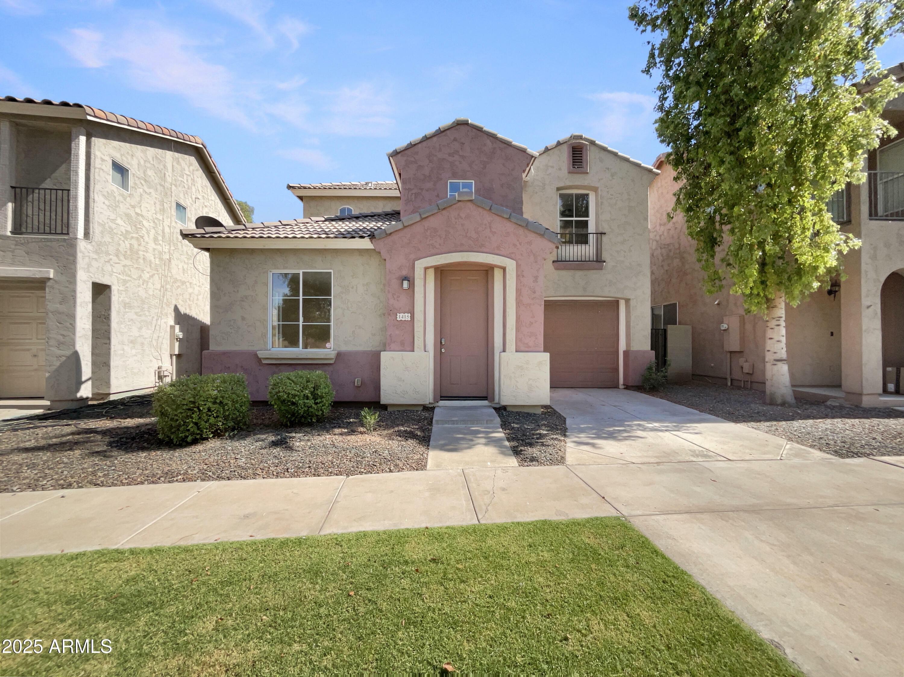 Property Photo: 1415 E Chipman Road AZ 85040