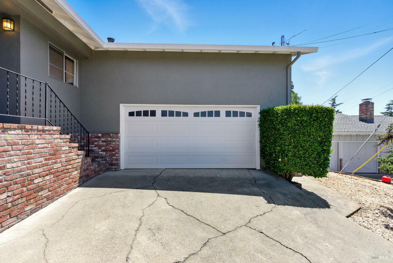 Property Photo: 7 Arlene Court CA 94952