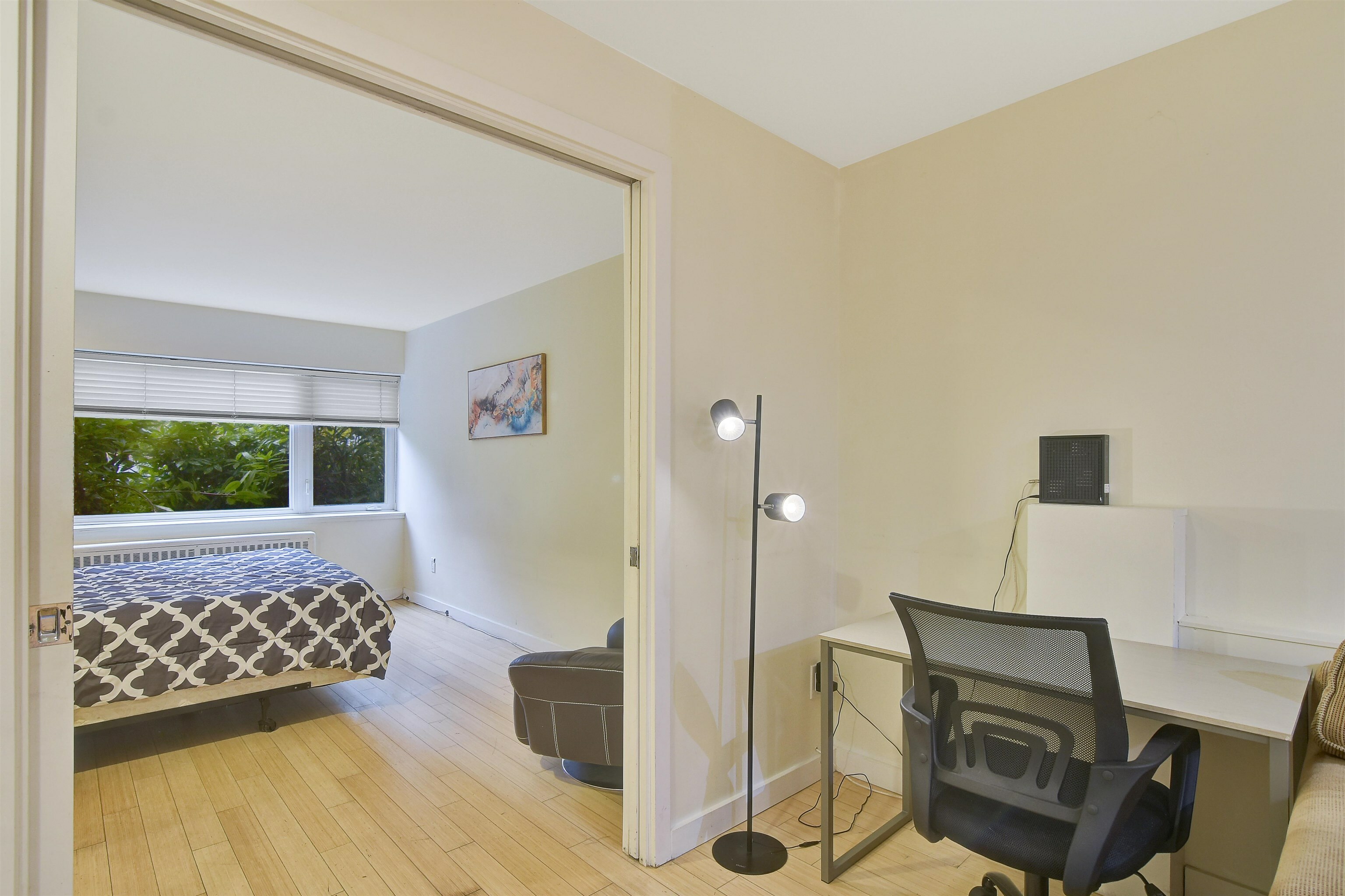 Property Photo:  1540 Haro Street 3B  BC V6G 1G5 