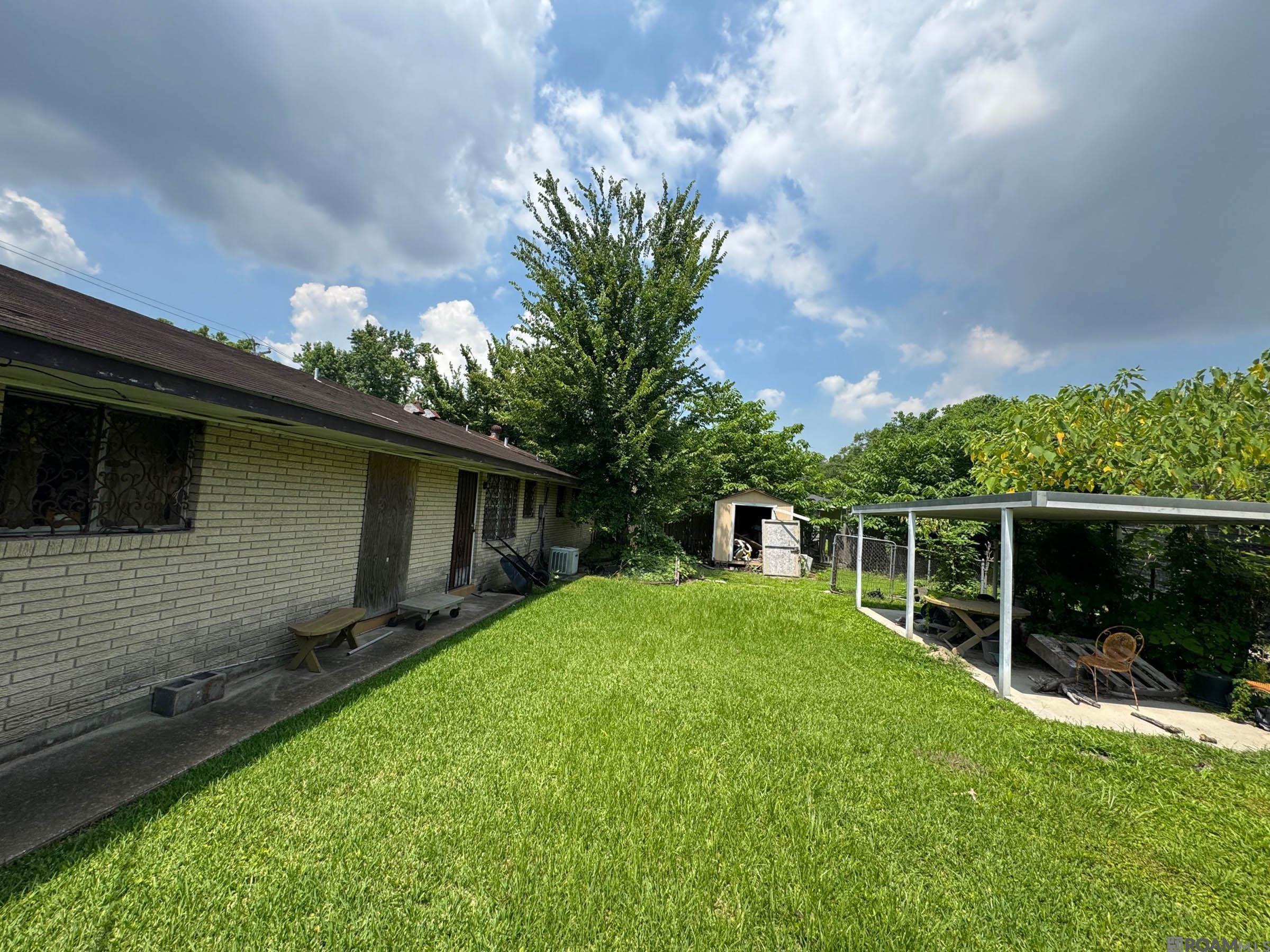 Property Photo: 2945 Lula Ave LA 70805