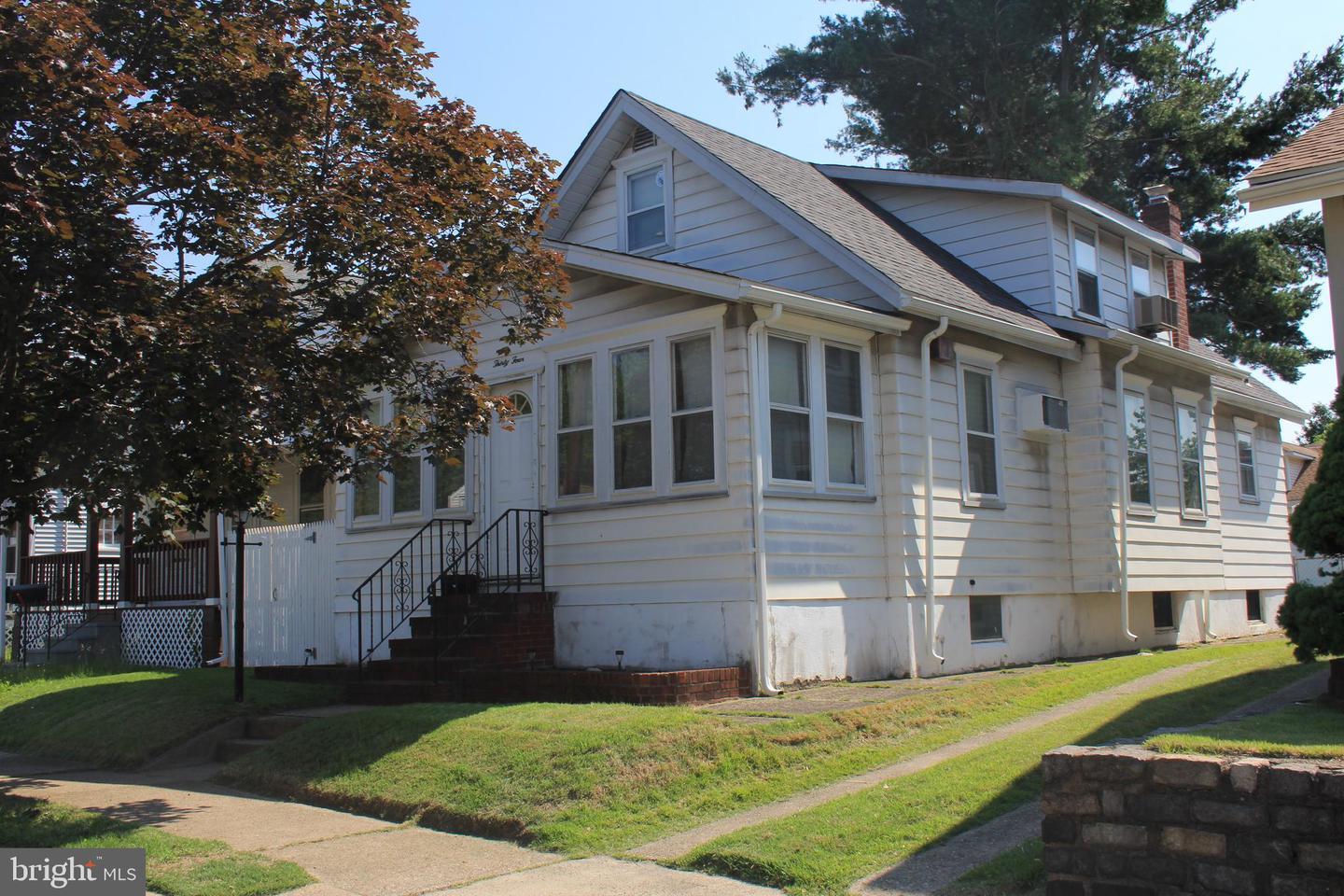 Property Photo:  34 Andrew Street  NJ 08610 