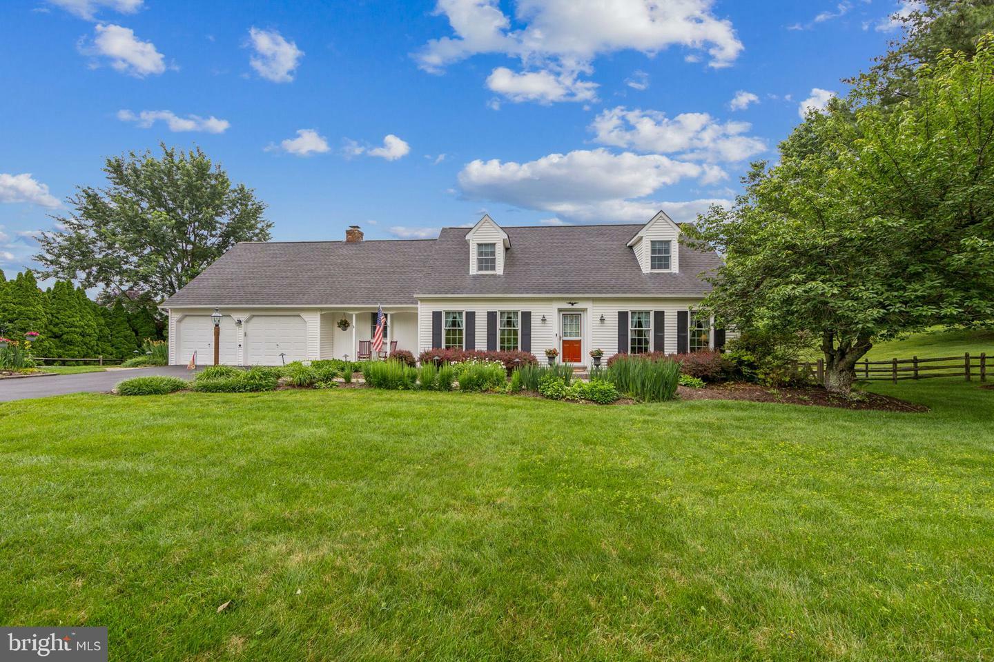 Property Photo: 1252 Palomino Drive PA 19380
