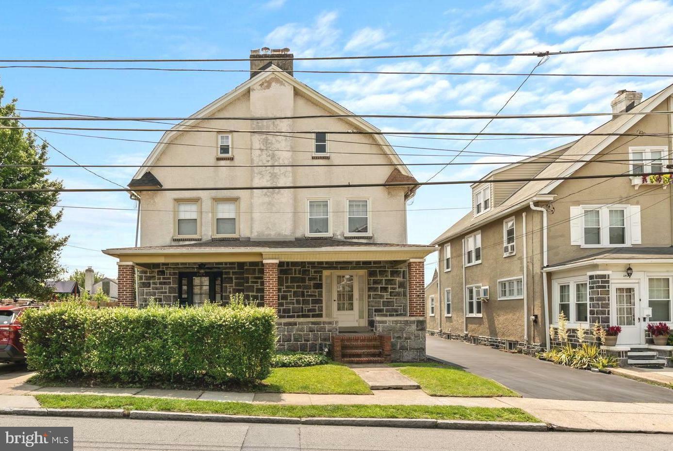 Property Photo:  2426 E County Line Road  PA 19003 