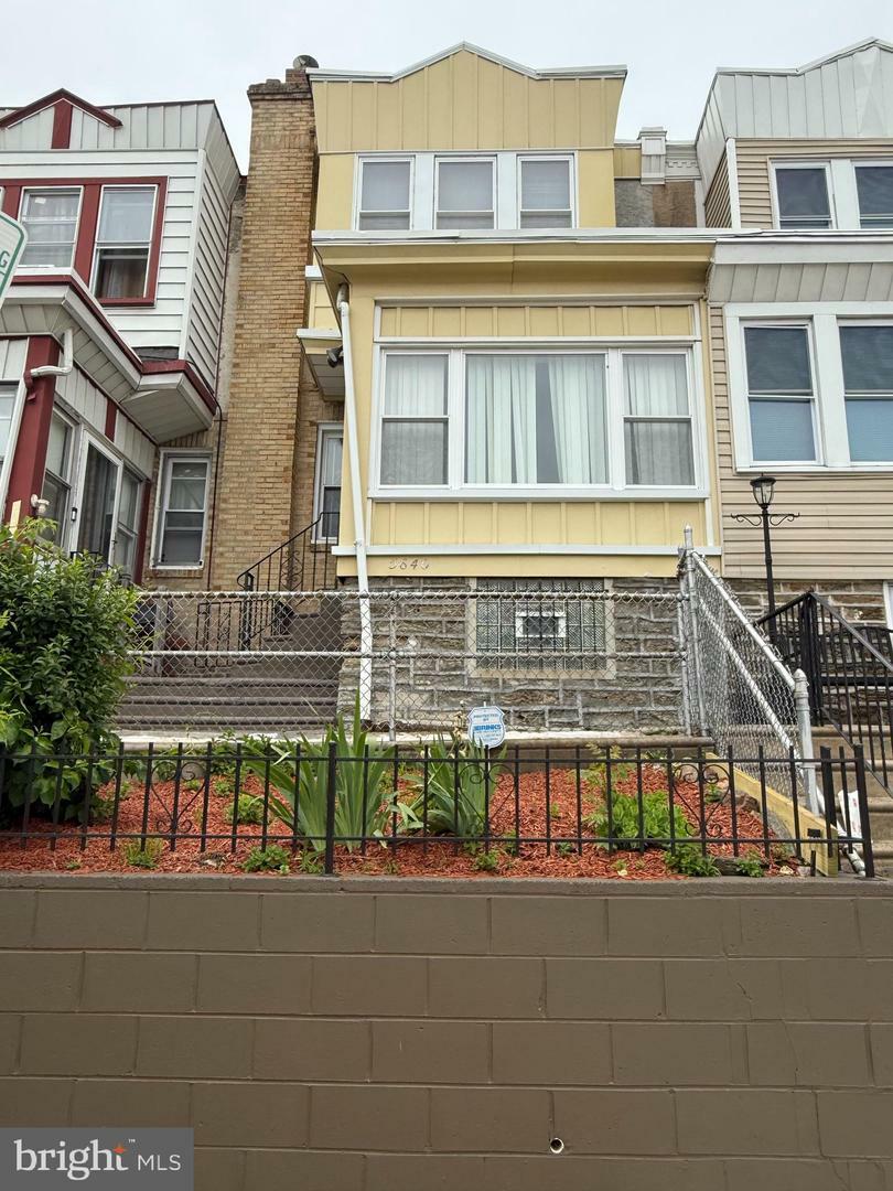 5640 N Marvine Street  Philadelphia PA 19141 photo
