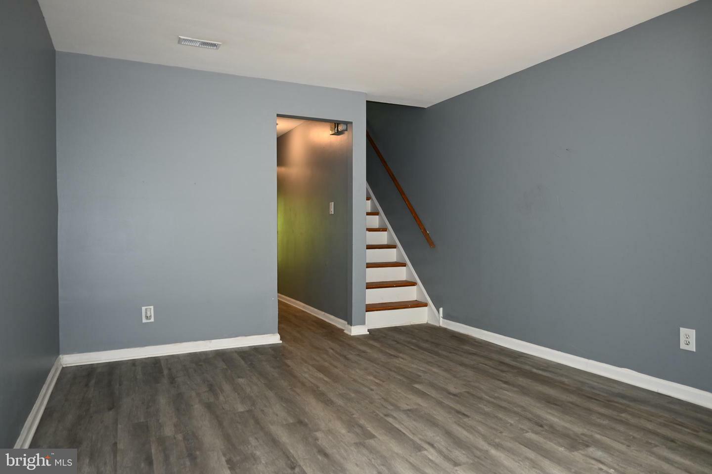Property Photo:  85 Park Vallei Lane 85  PA 19015 