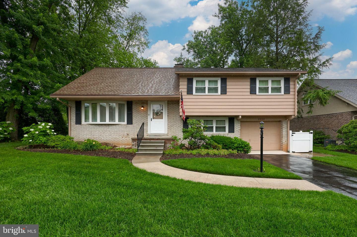 2202 Burkey Drive  Reading PA 19610 photo