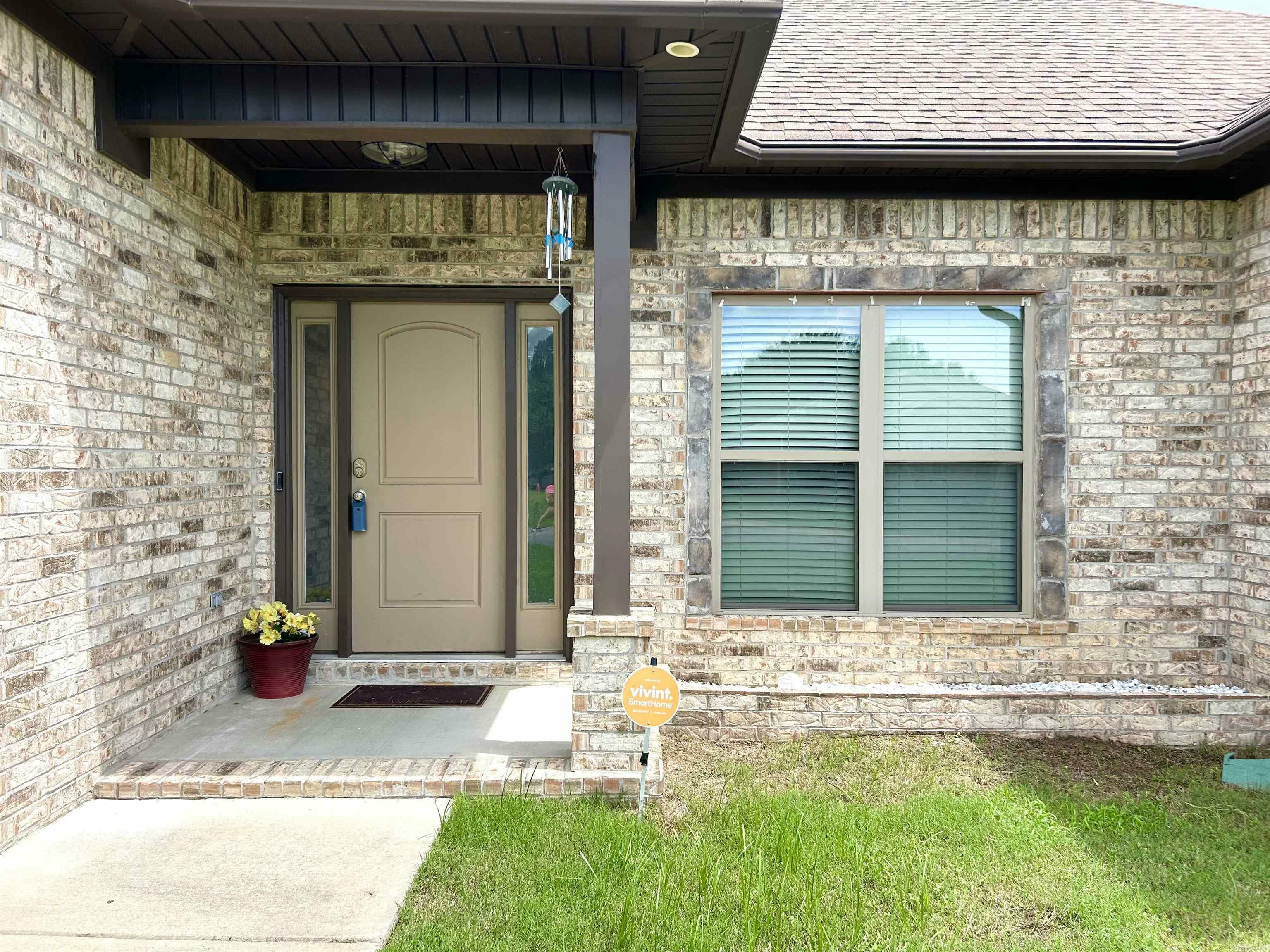 Property Photo: 1320 Andrews Drive AR 72034