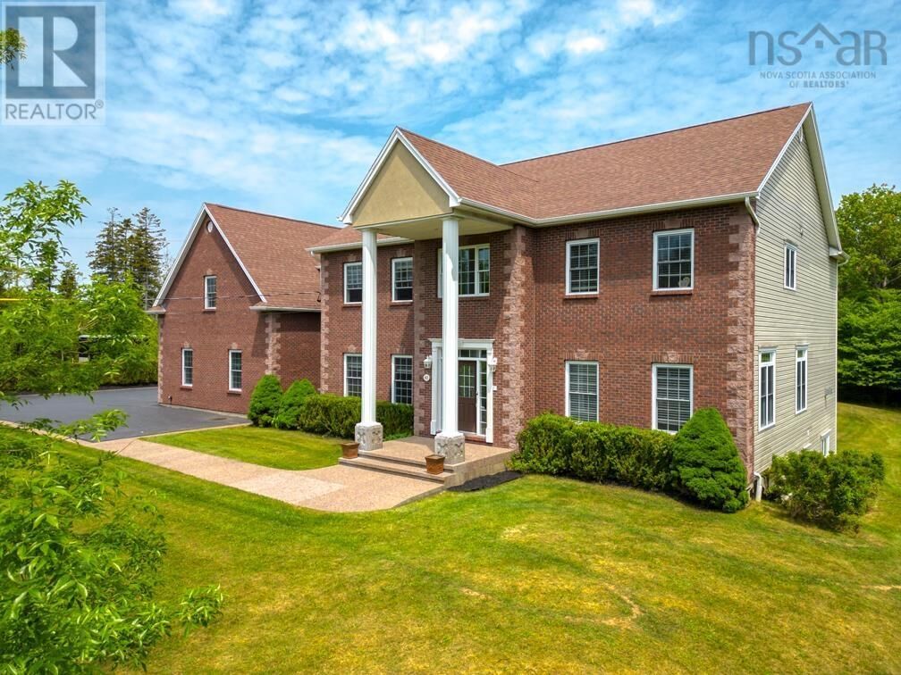 Property Photo:  42 Vrege Court  NS B4B 1K2 