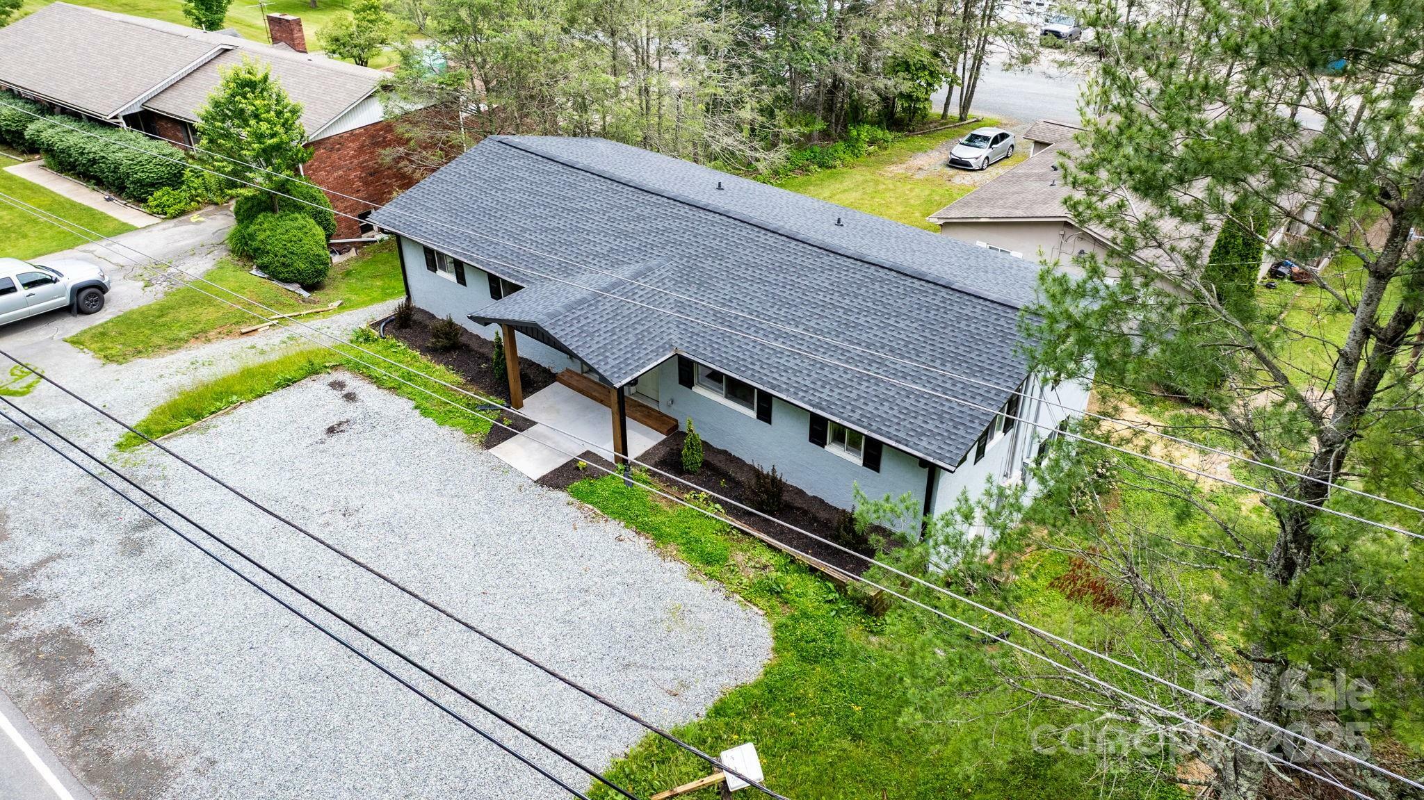 Property Photo: 1175 Bamboo Road NC 28607