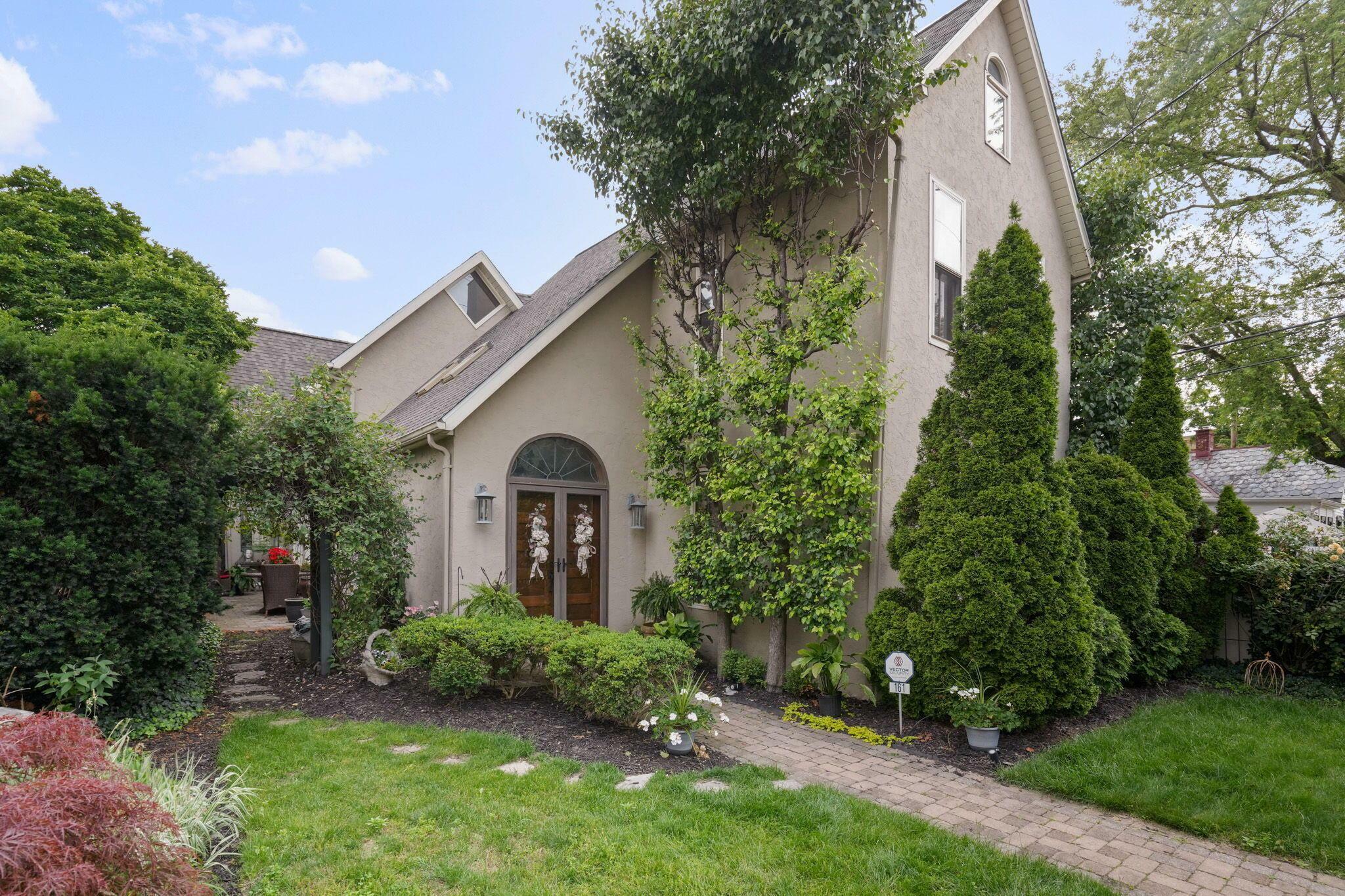 Property Photo: 161 Jackson Street OH 43206