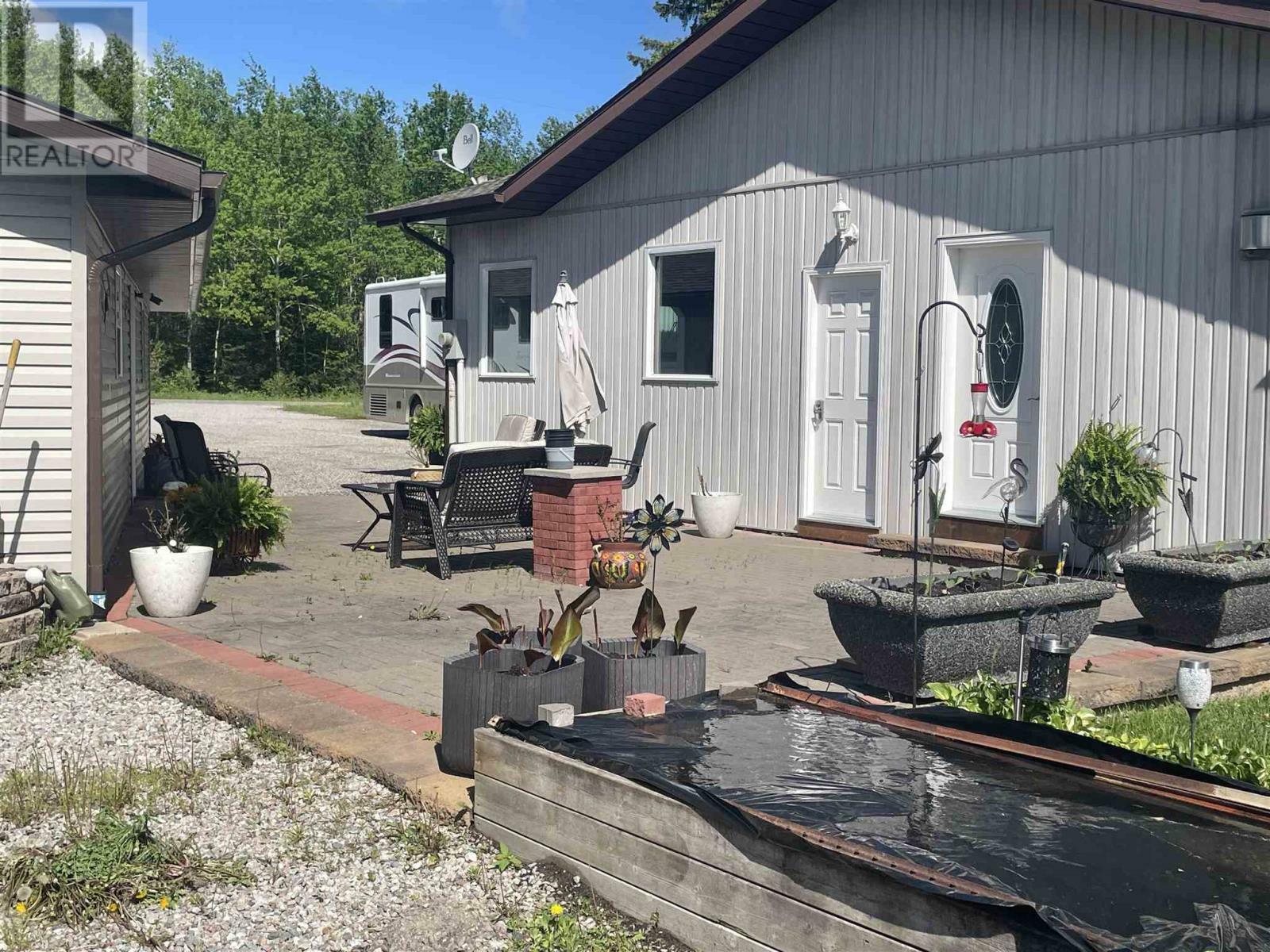 Property Photo: 2 Lakeview Rd ON P8N 2Y4