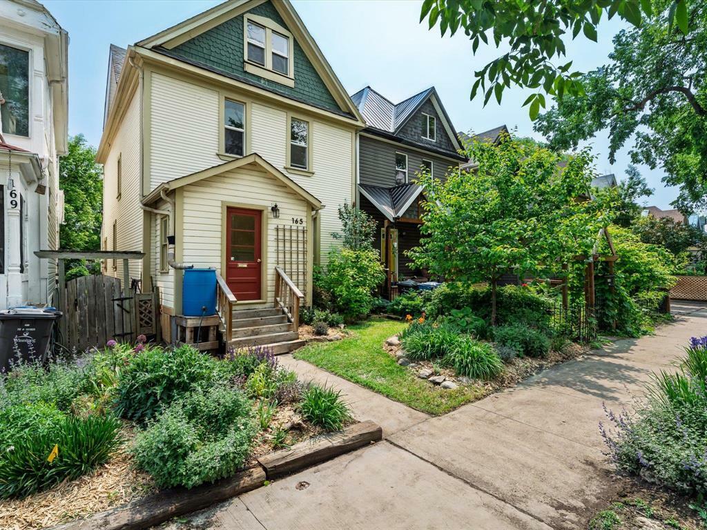 Property Photo: 165 Walnut Street MB R3G 1P3