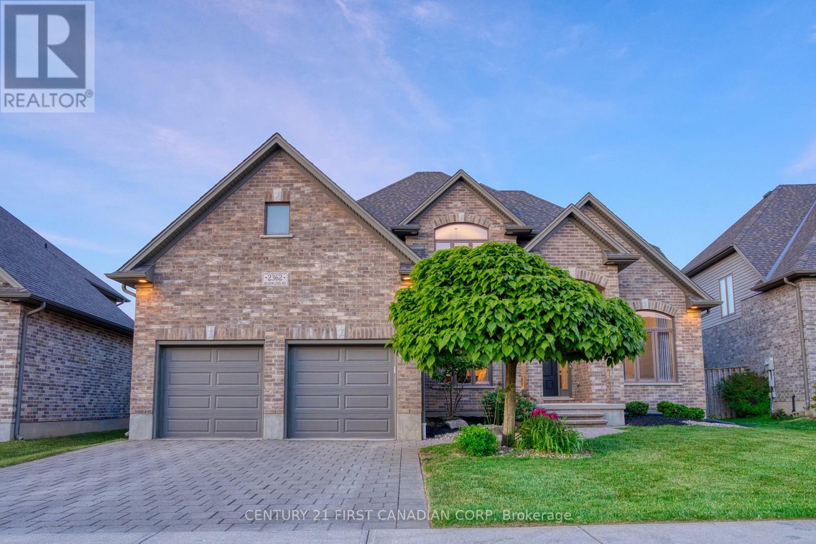 Property Photo: 2362 Meadowlands Way ON N6G 5L8