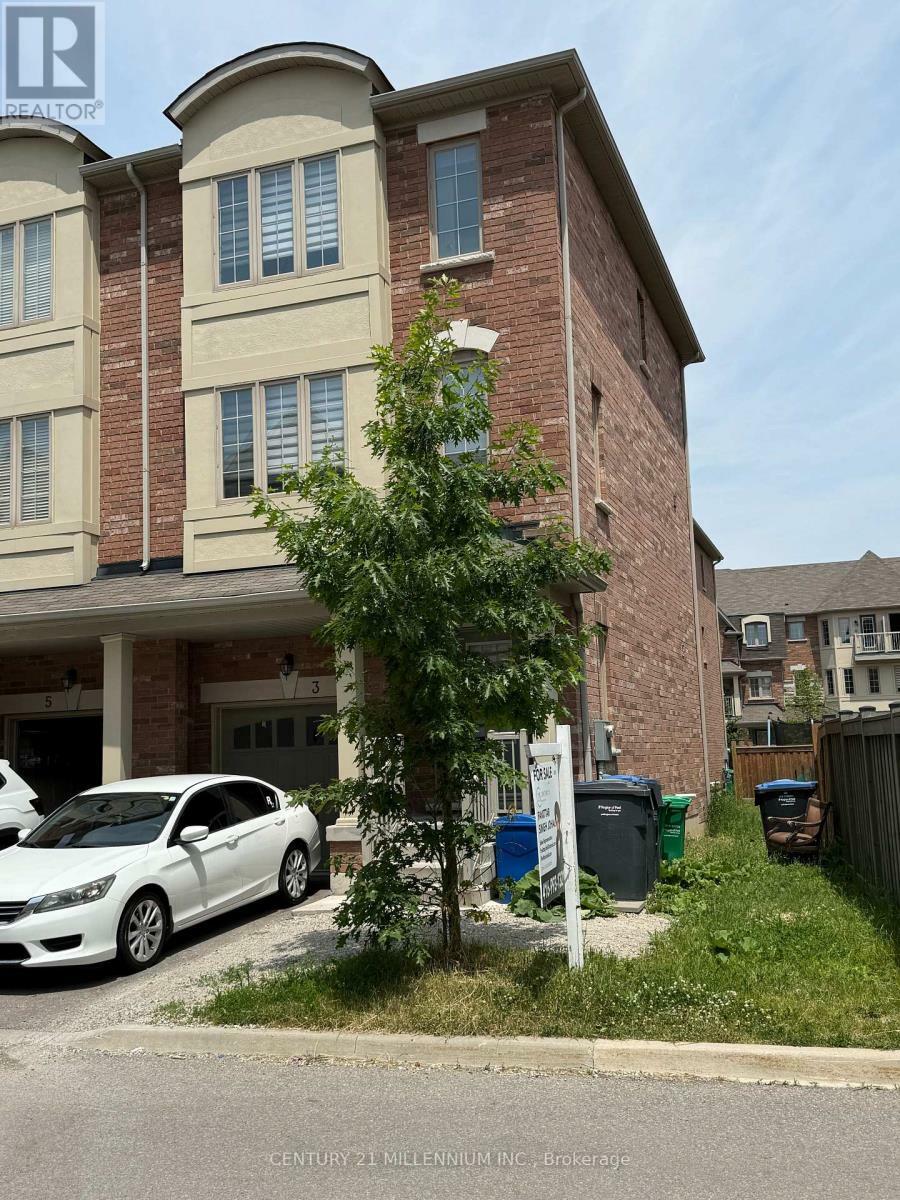 Property Photo: 3 Hobart Gardens ON L6X 0J1