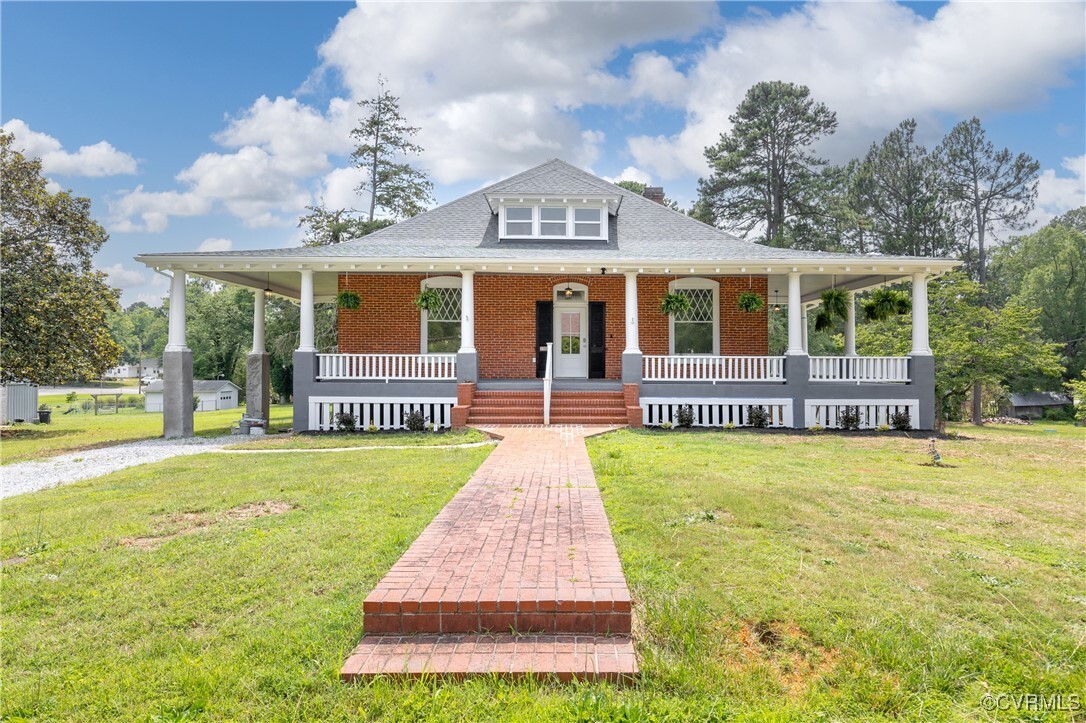 2301 Lee Avenue  Victoria VA 23974 photo