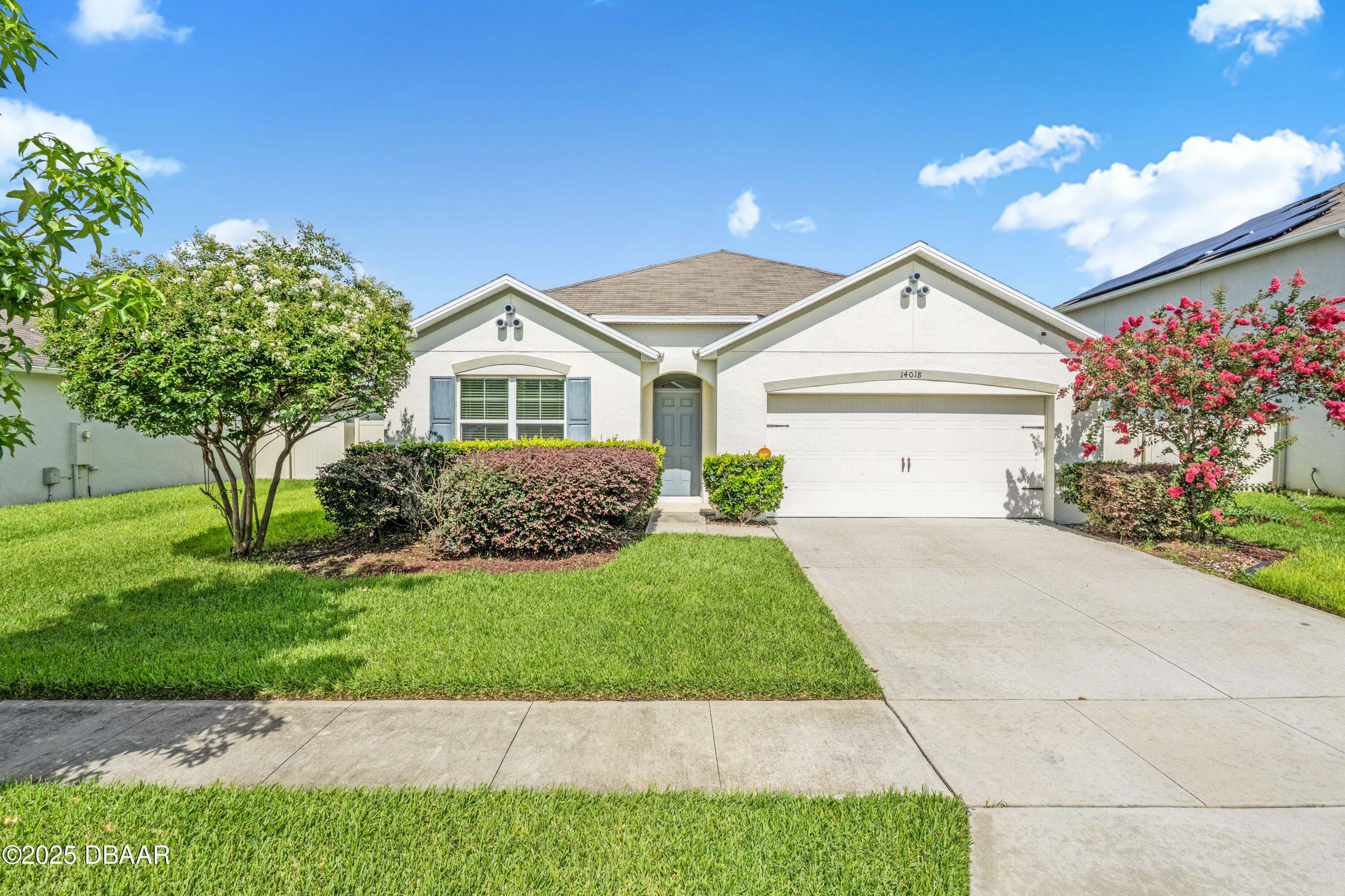Property Photo: 14018 Willow Grace FL 32824