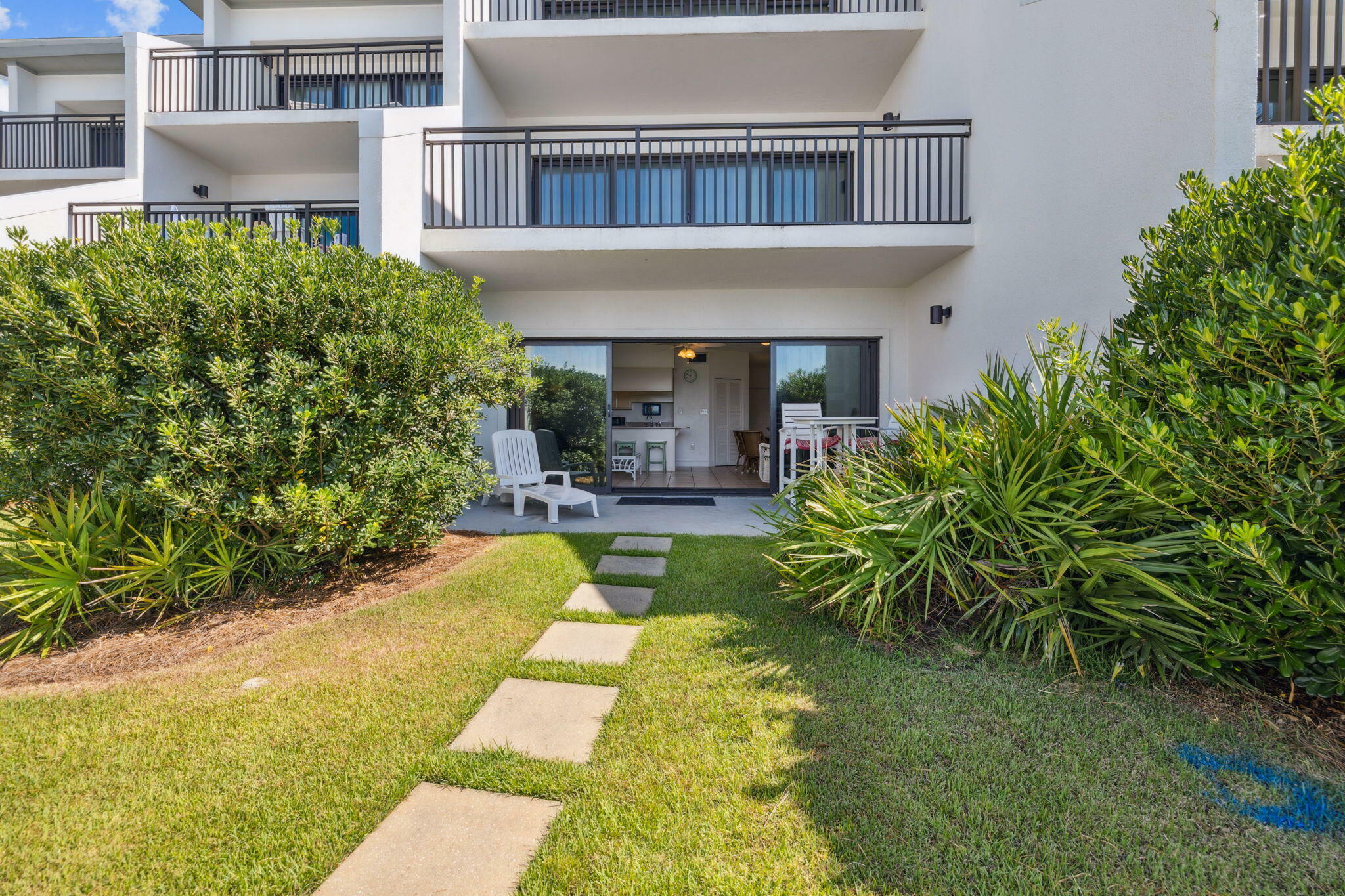Property Photo:  3722 E County Hwy 30A 3  FL 32459 