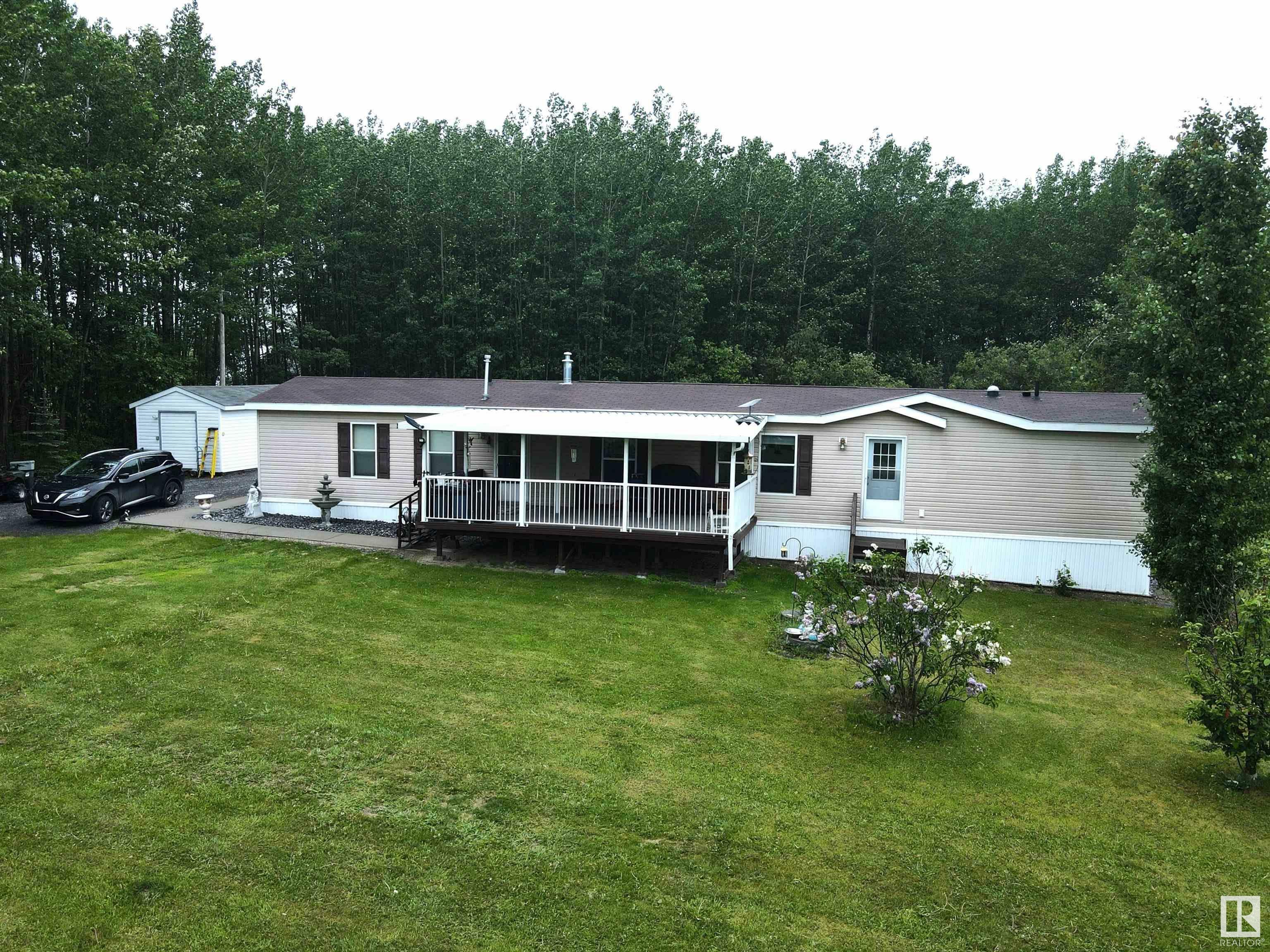 Property Photo: 50417 Highway 22 AB T7A 2A2