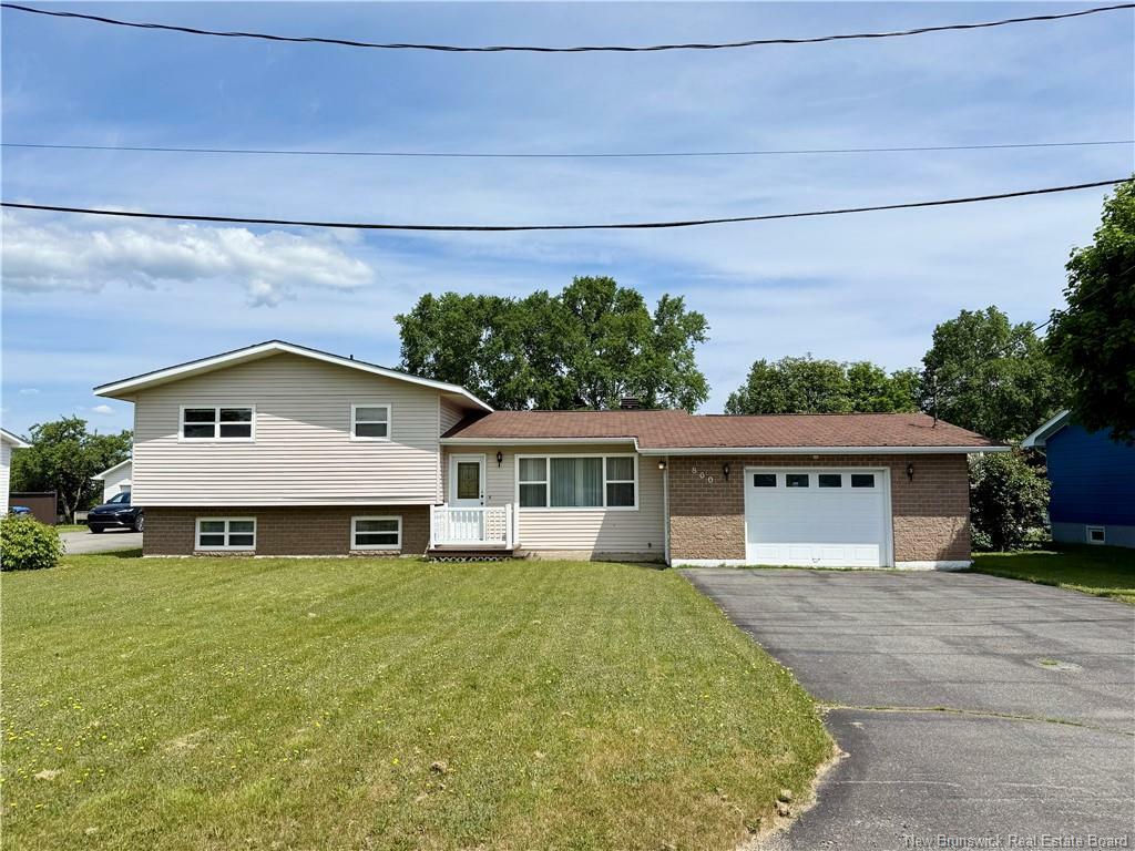 Property Photo: 860 Duncan Court NB E2A 2V4