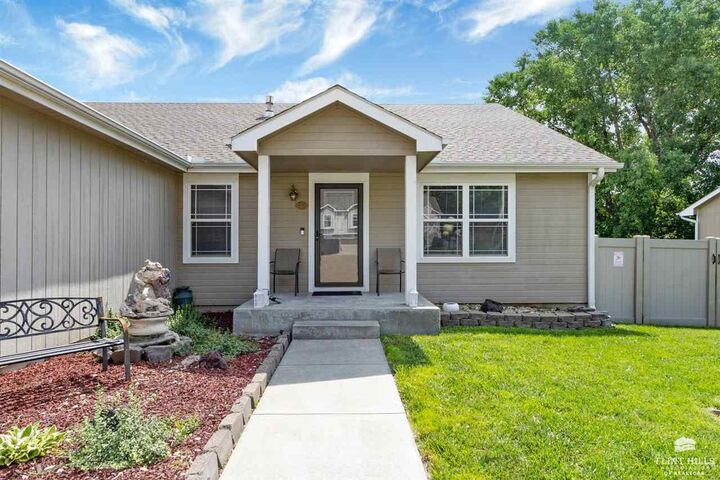 Property Photo: 1331 Spring Hill Drive KS 66441