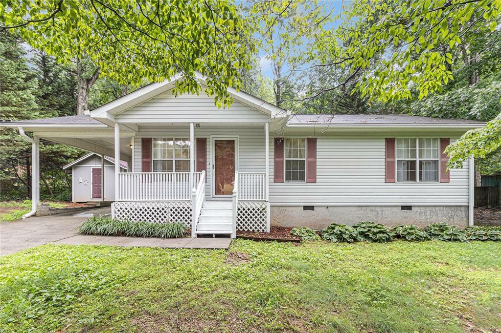 Property Photo: 1161 Gardner Springs Road SE GA 30103