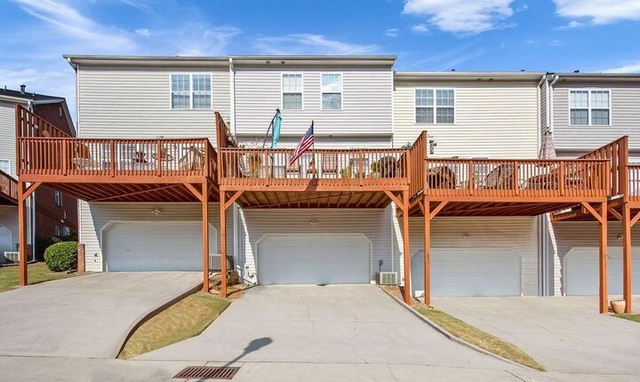 Property Photo: 1641 Perserverence Hill Circle NW GA 30152