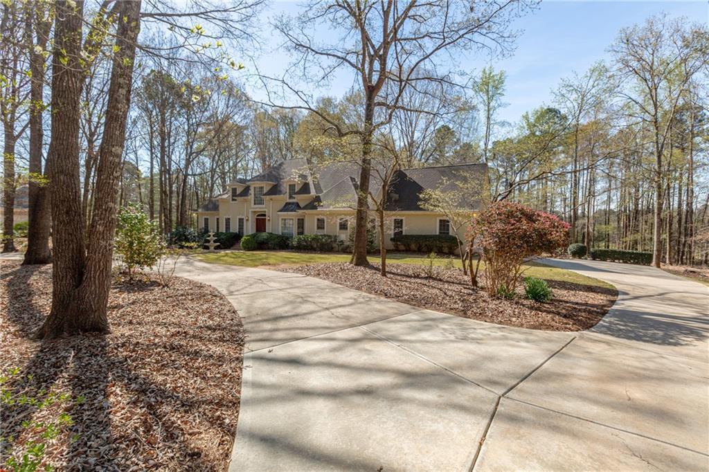 Property Photo:  115 Flagstop Run  GA 30215 