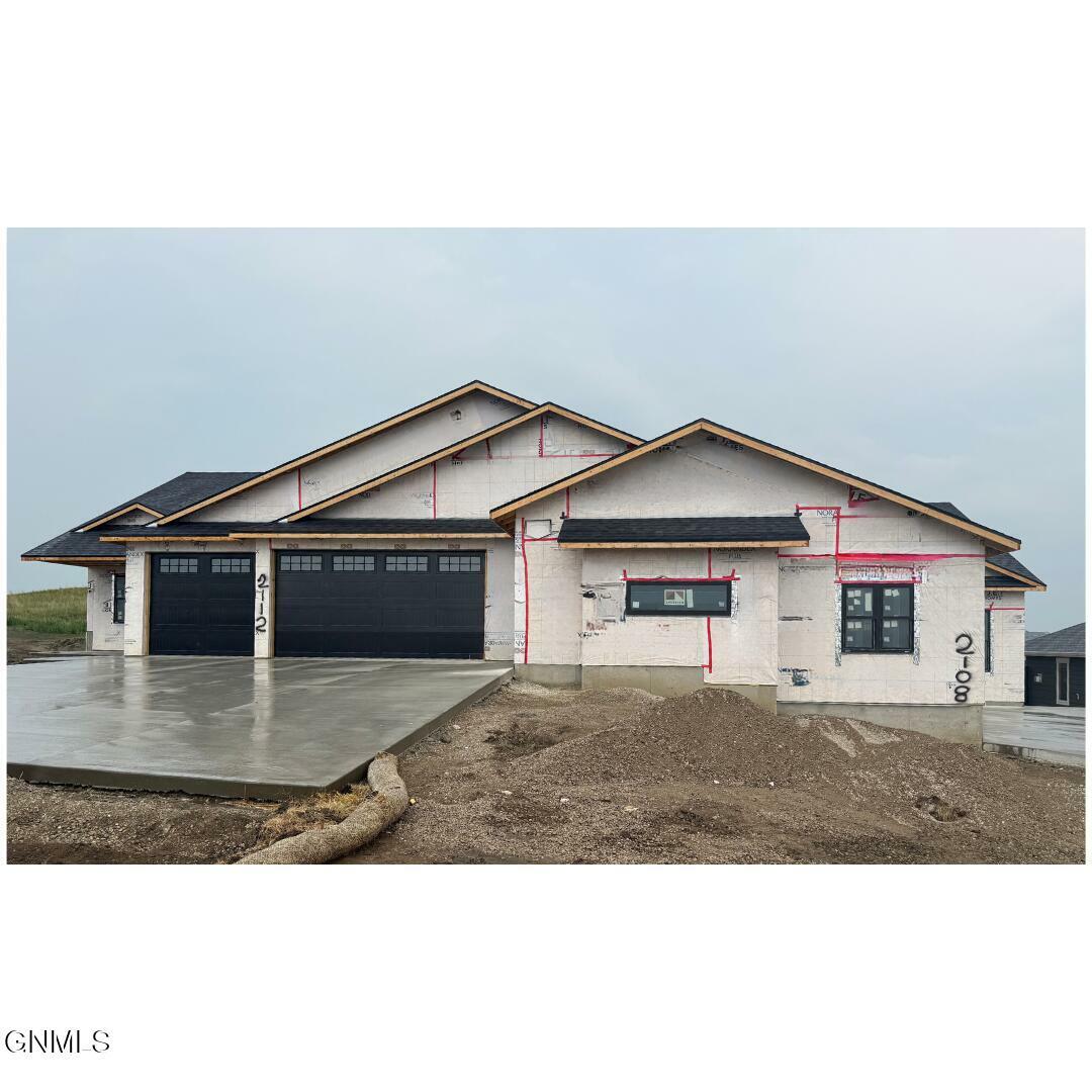 Property Photo: 2108 Prairie Hawk Drive ND 58503