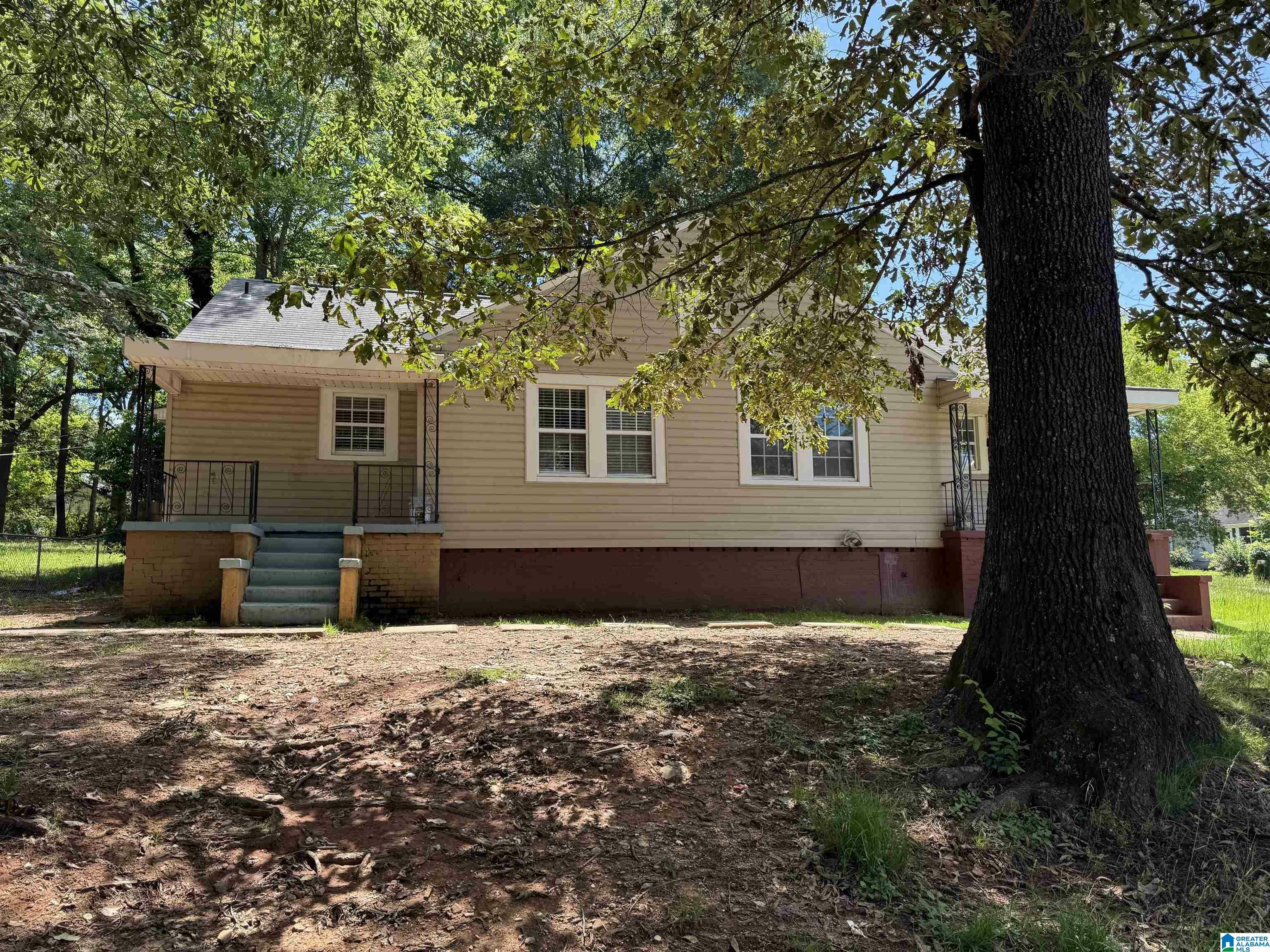 Property Photo: 319 Lapsley Avenue AL 36207