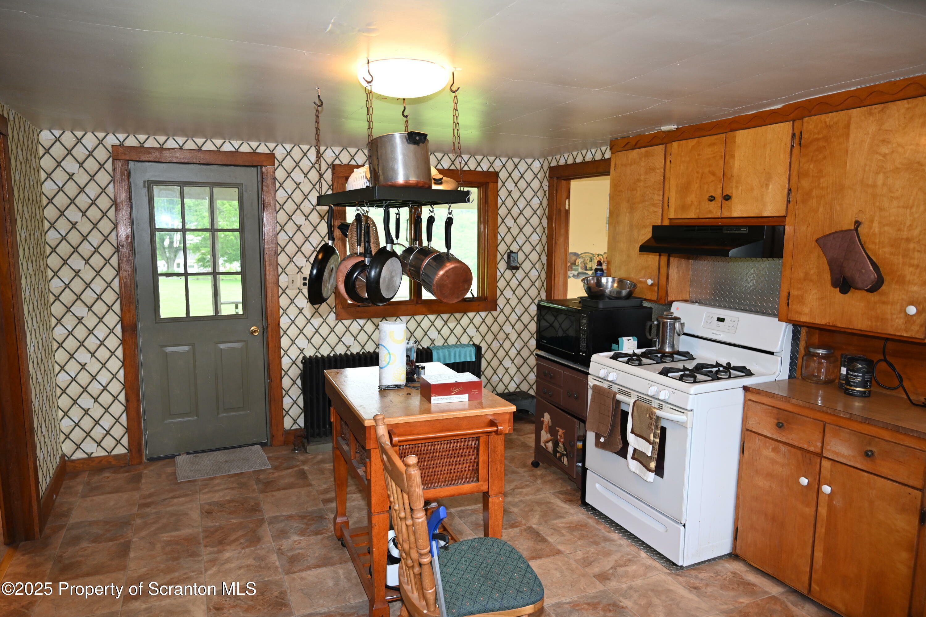 Property Photo: 2013 Whitney Road PA 18623