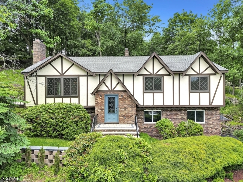 Property Photo: 6 Hazel St NJ 07424