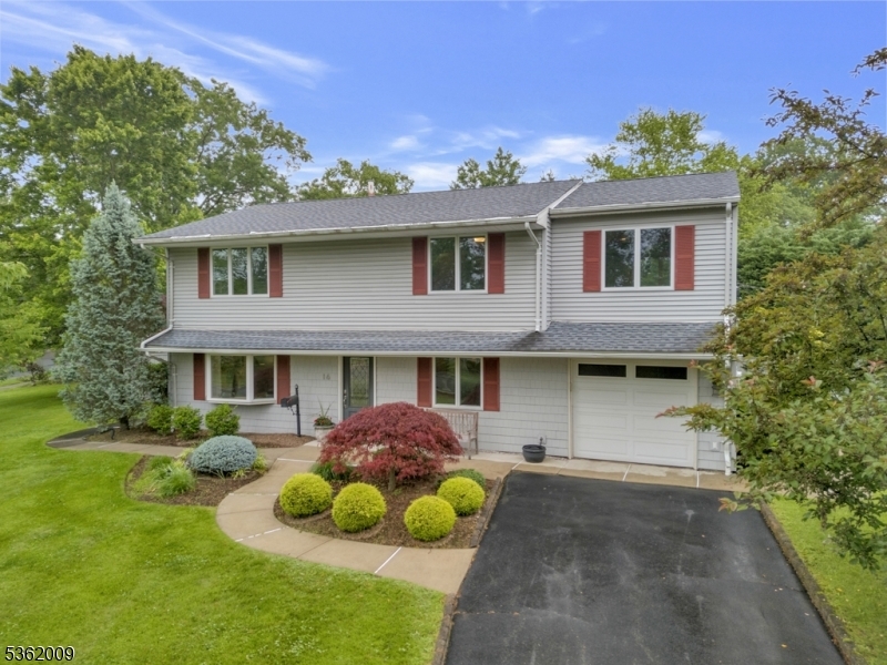 16 Russet Rd  South Brunswick Twp. NJ 08824 photo