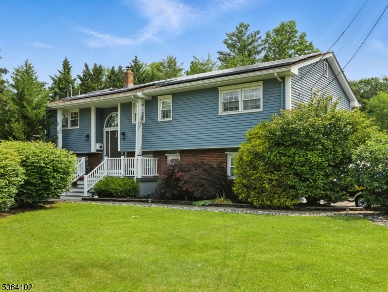 Property Photo: 31 Howland Cir NJ 07006