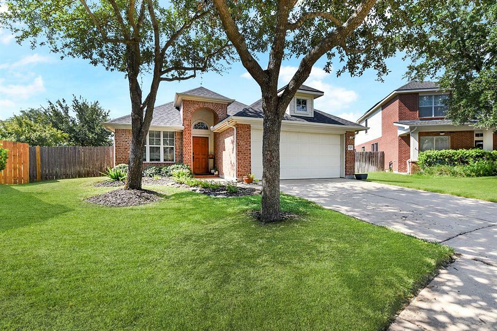 Property Photo: 2802 Chalet Knolls Lane TX 77494