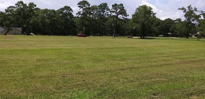 Property Photo: 536 Indian Trails Drive TX 77597
